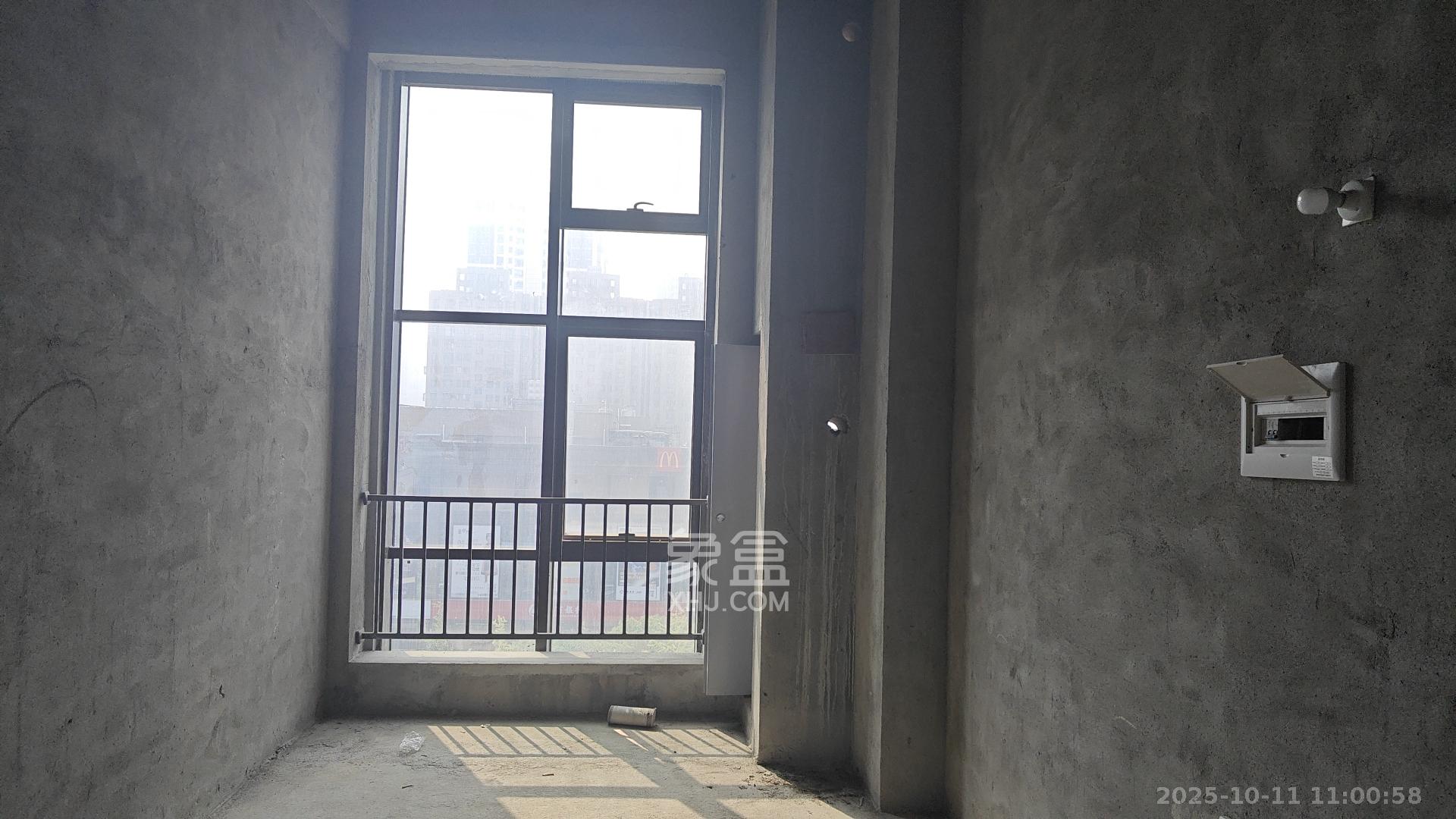 珠江花城好世界  1室0厅0卫    1400.0元/月 珠江花城好世界  1室0厅0卫    1400.0元/月