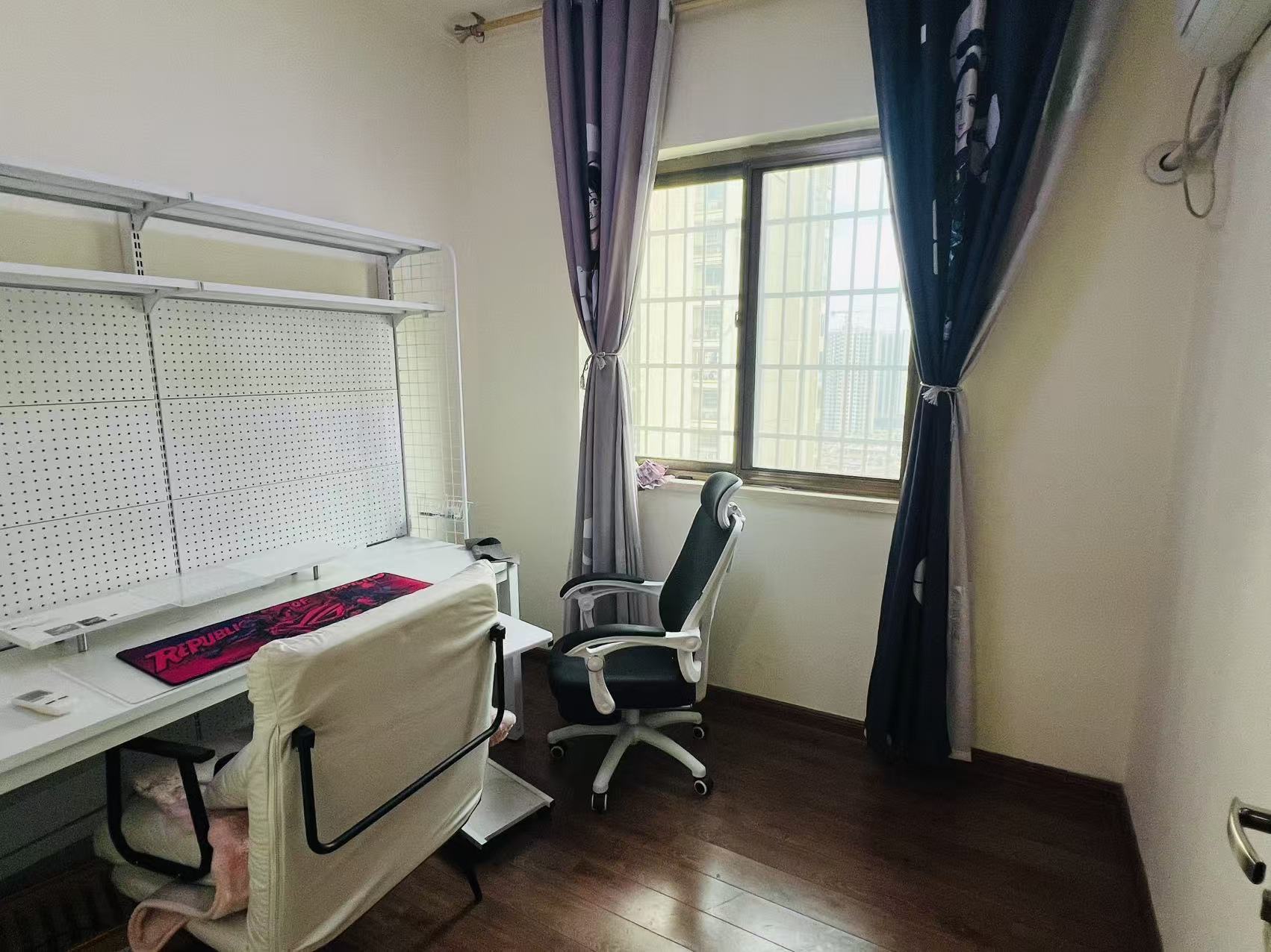 碧桂园 3室2厅1卫 1600.0元/月 碧桂园 3室2厅1卫 1600.0元/月室内图