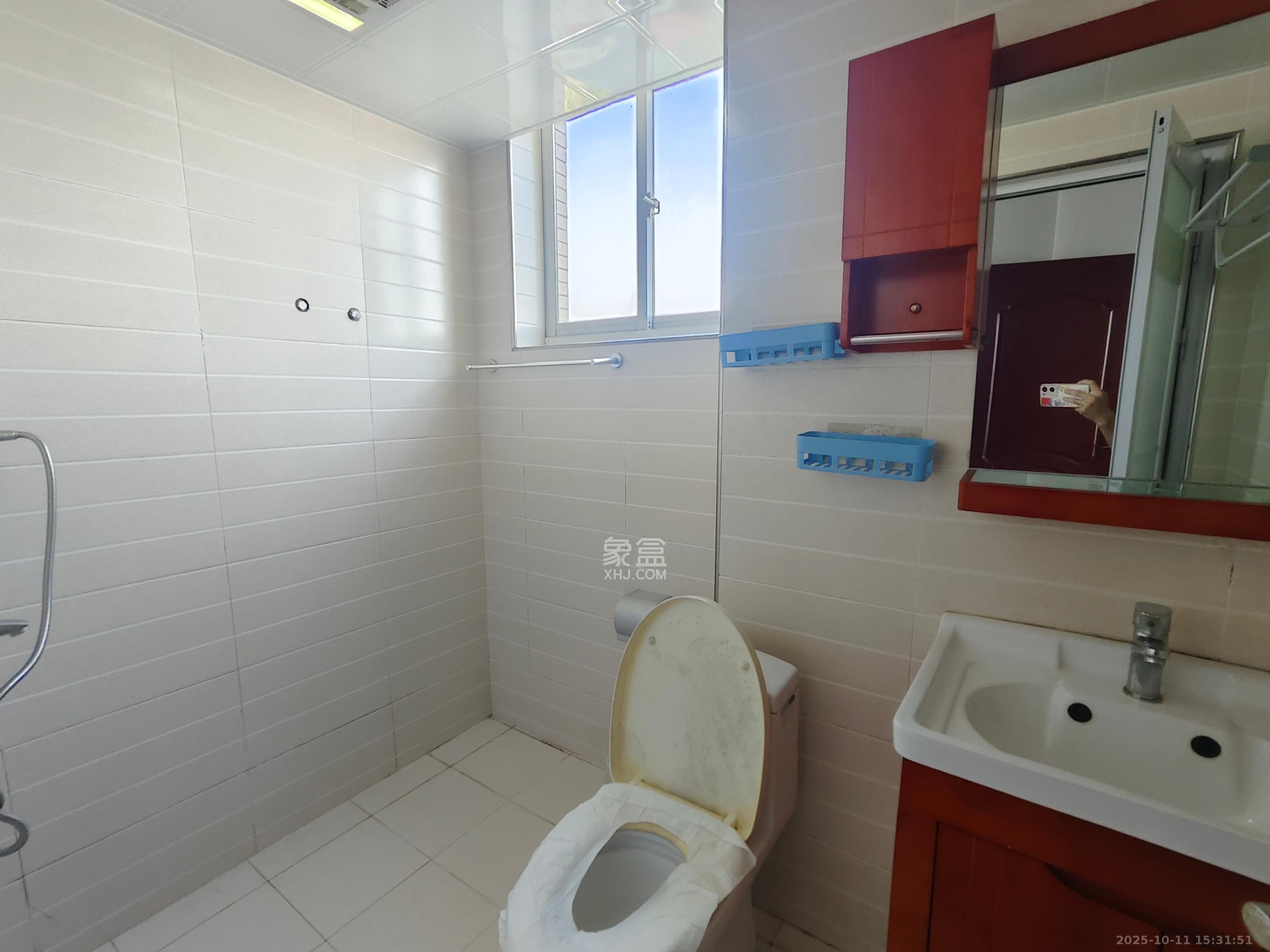 城市山水豪园(山水城市风景)  3室2厅1卫    2200.0元/月 城市山水豪园(山水城市风景)  3室2厅1卫    2200.0元/月室内图