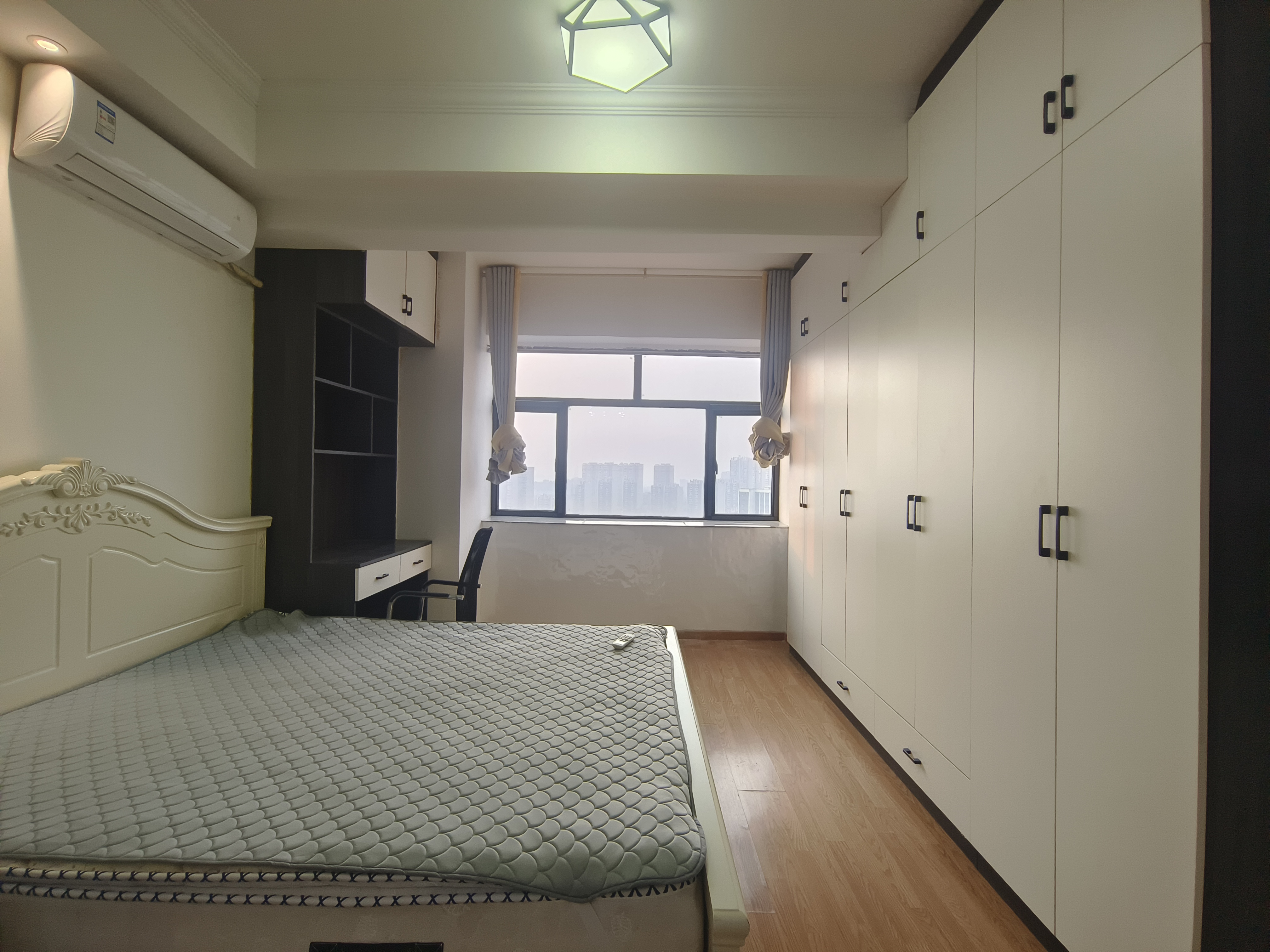 五江碧桂园城市广场  1室1厅1卫    1300.0元/月室内图