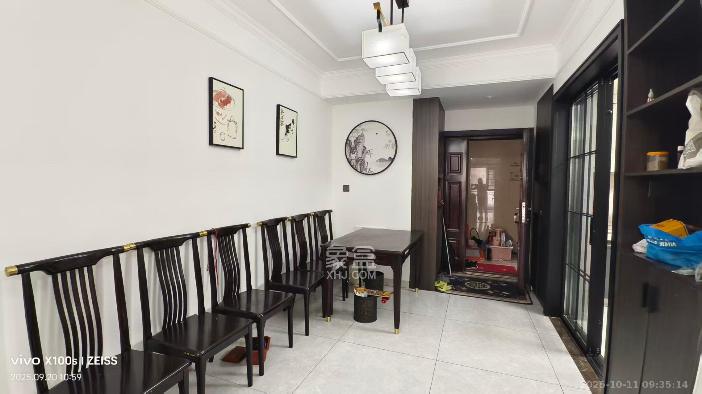 五矿万境蓝山  3室2厅1卫    2300.0元/月 五矿万境蓝山  3室2厅1卫    2300.0元/月室内图