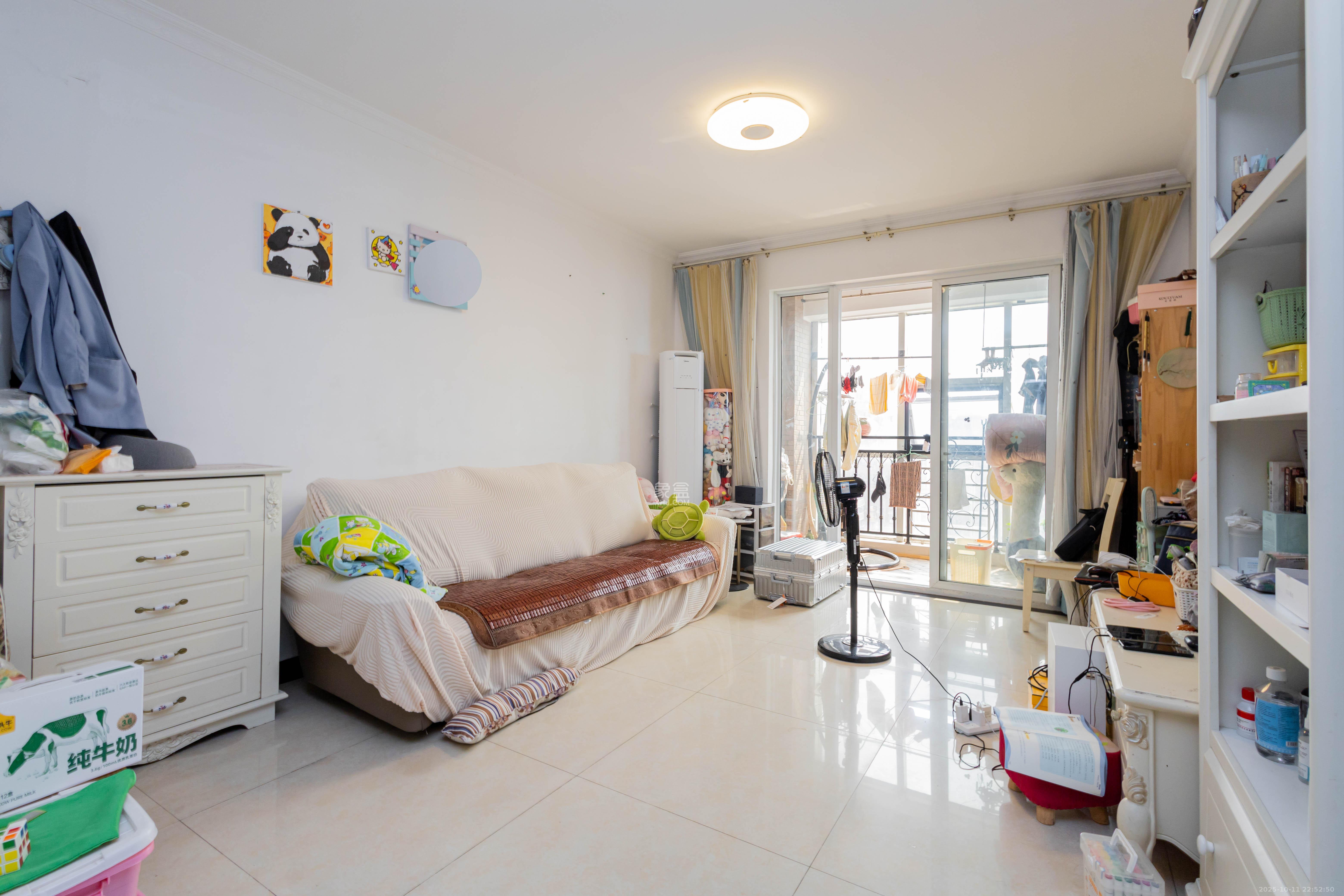 紫云阁 2室2厅1卫 58.0万 紫云阁 2室2厅1卫 58.0万客厅