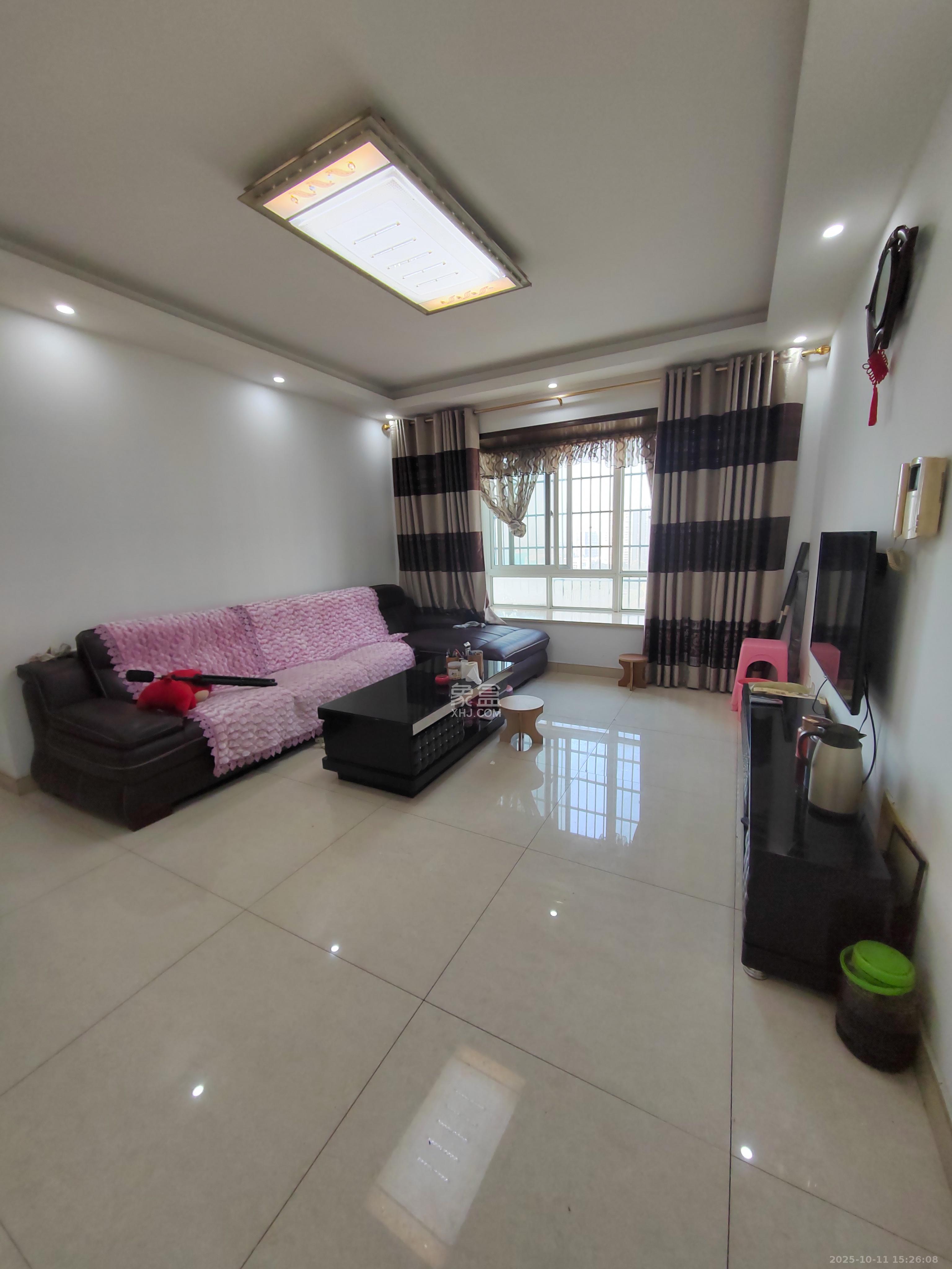 楚天世纪城东苑  2室2厅1卫    1498.0元/月