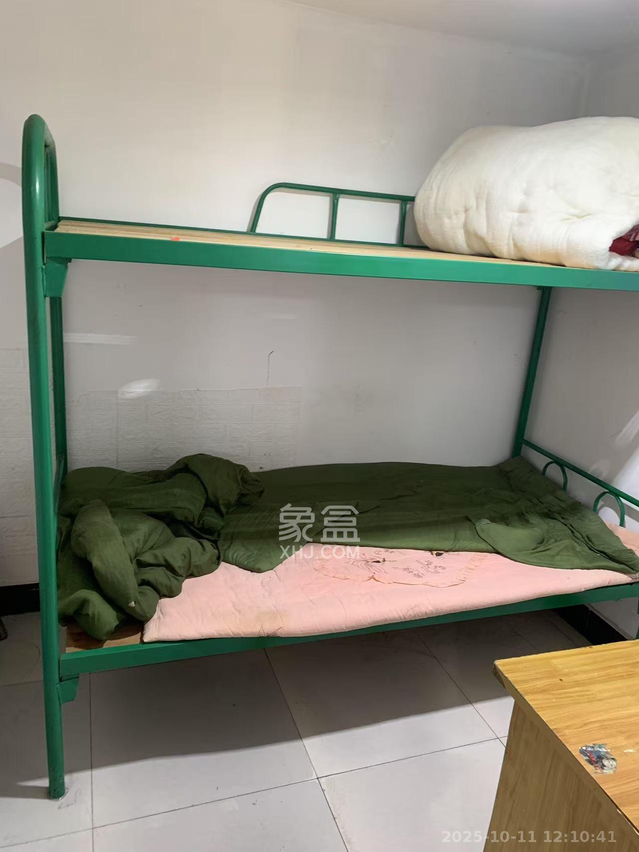 恩瑞麓山名园(龙王港小区)  2室2厅1卫    600.0元/月 恩瑞麓山名园(龙王港小区)  2室2厅1卫    600.0元/月室内图