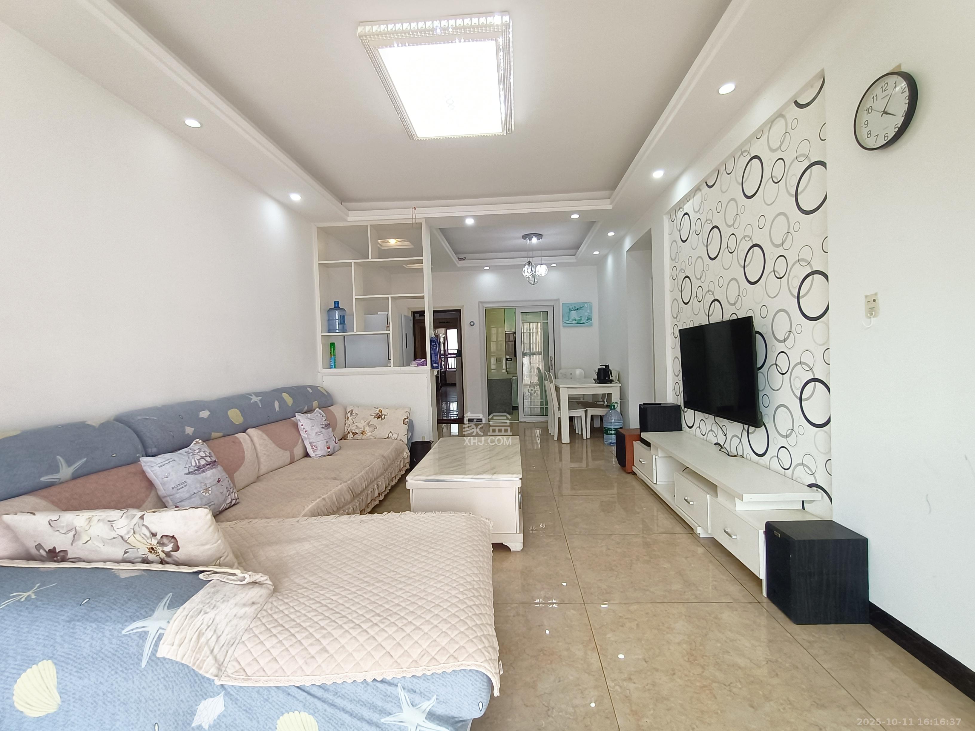 和泉嘉园  3室2厅1卫    1700.0元/月 和泉嘉园  3室2厅1卫    1700.0元/月室内图