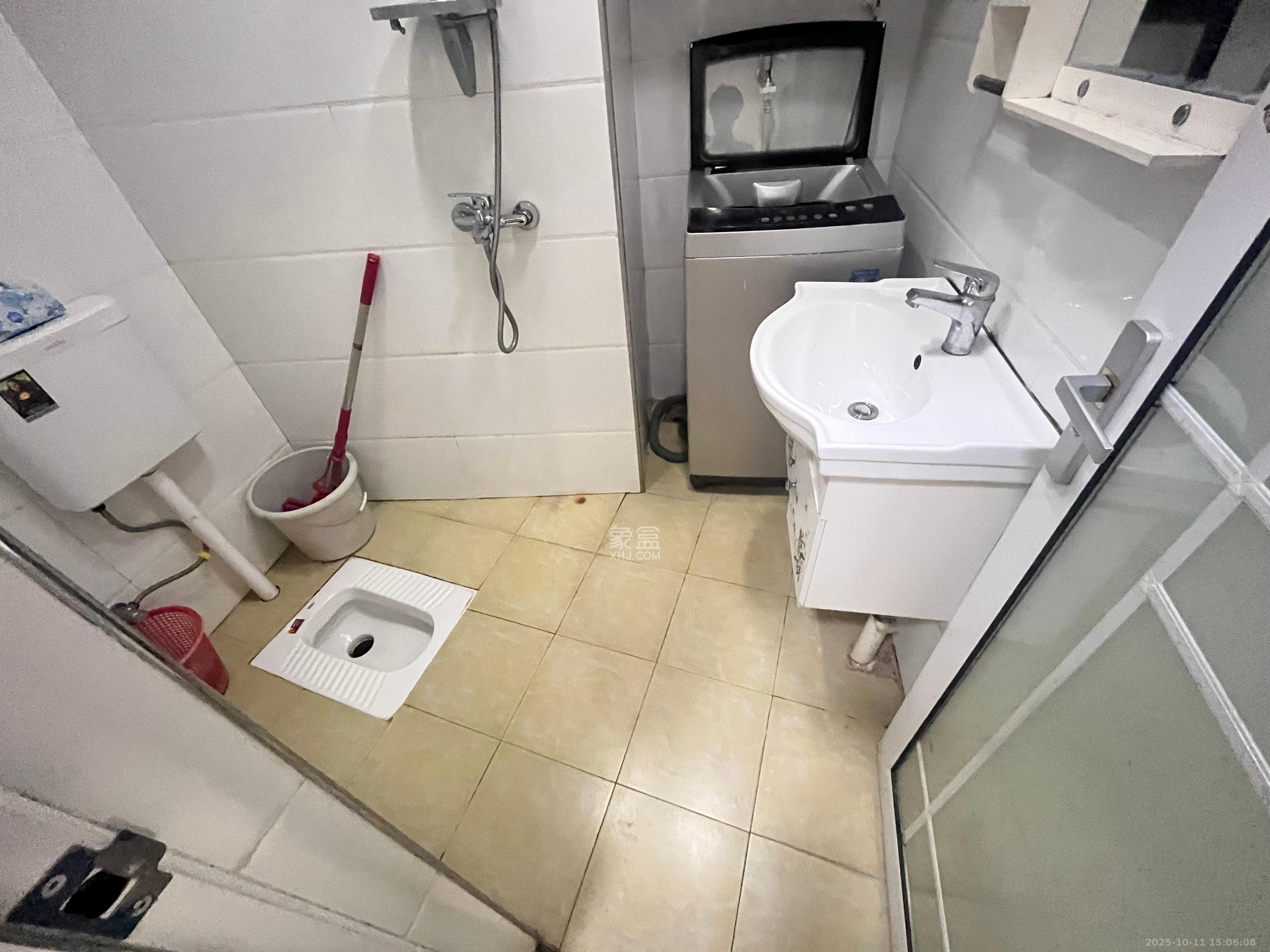 湖韵佳苑  2室1厅1卫    1600.0元/月室内图