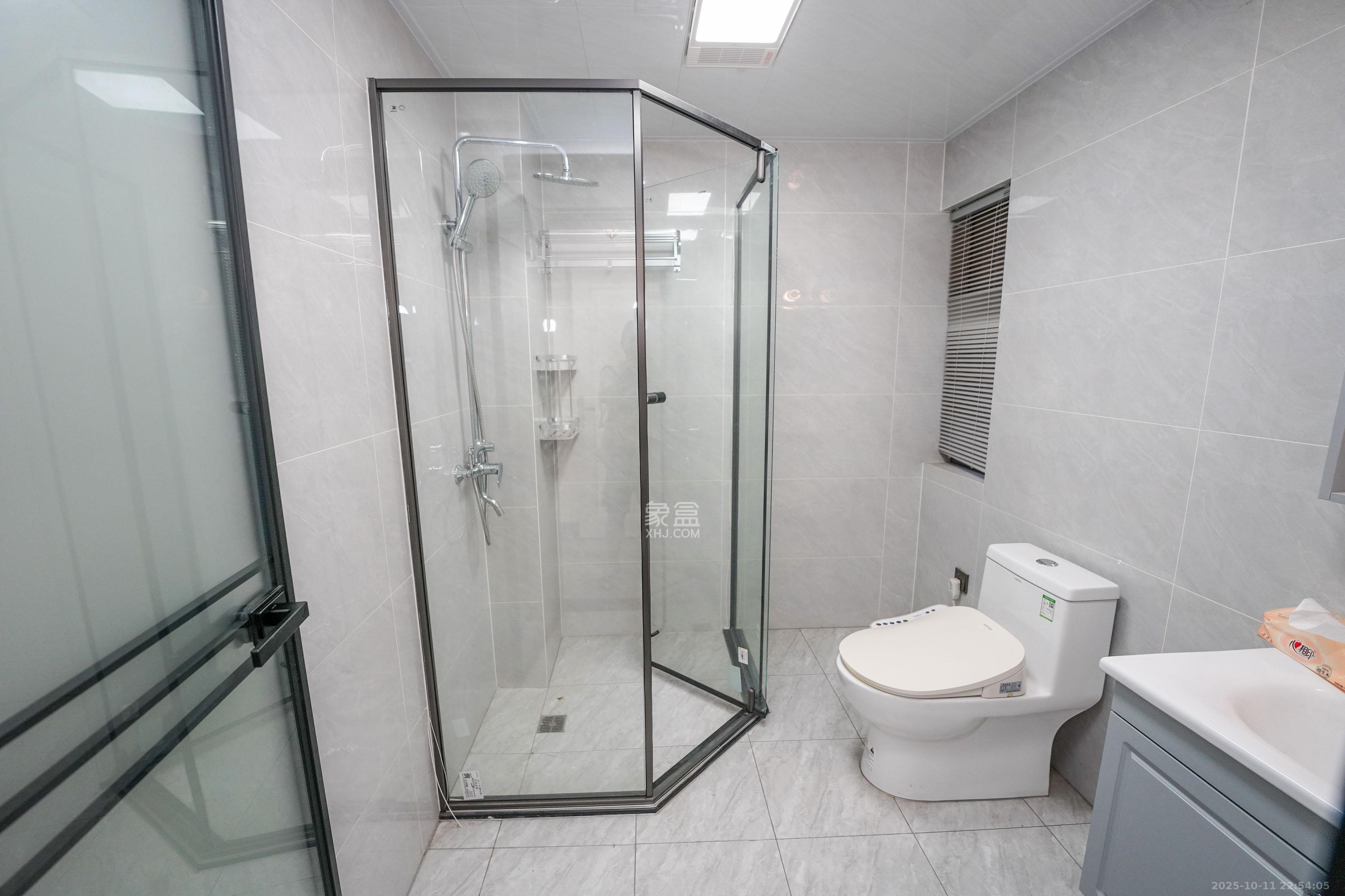 和美星城 3室2厅2卫 102.0万 和美星城 3室2厅2卫 102.0万卫生间