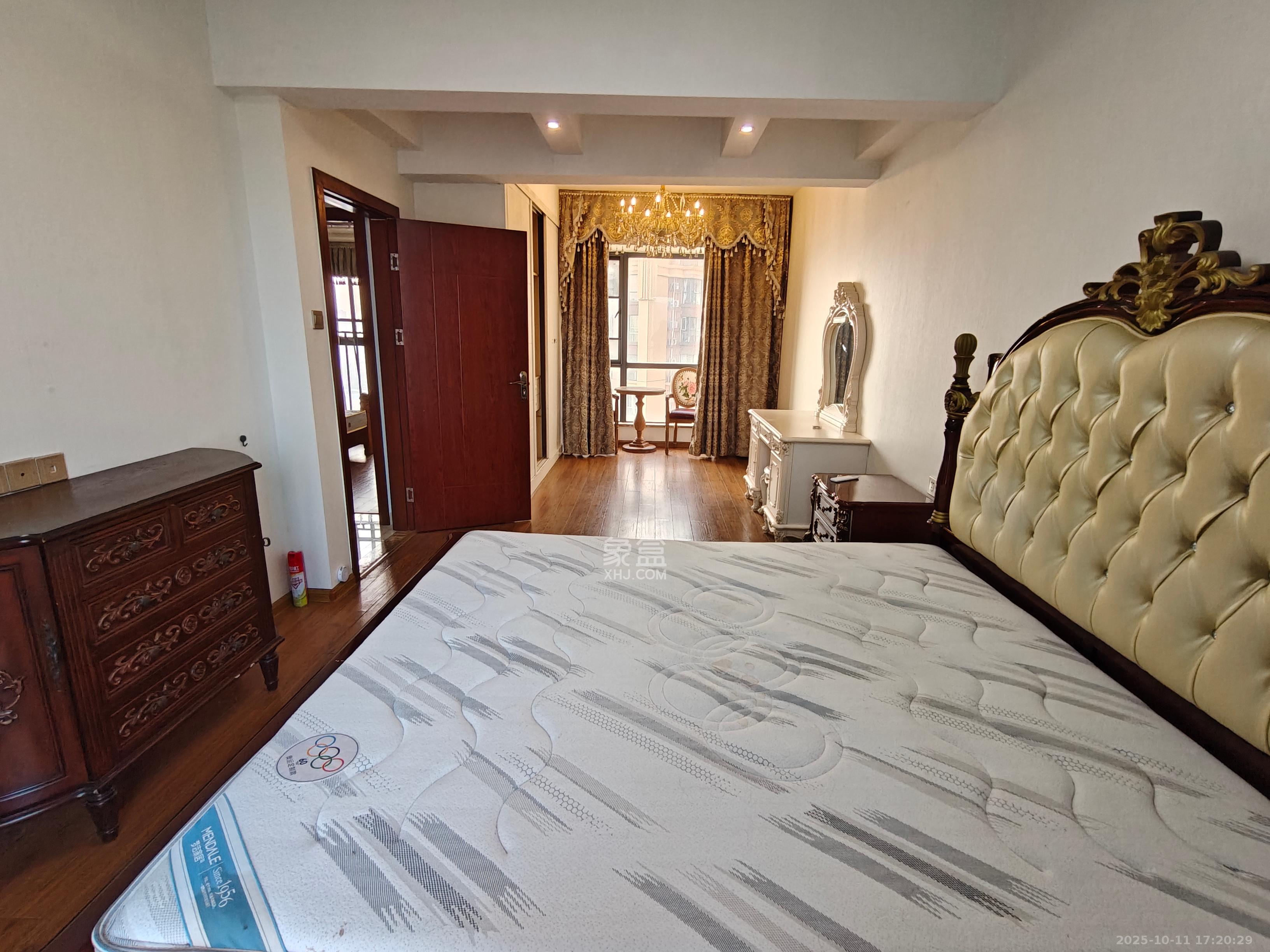 兰亭湾畔 2室2厅1卫 2800.0元/月 兰亭湾畔 2室2厅1卫 2800.0元/月室内图