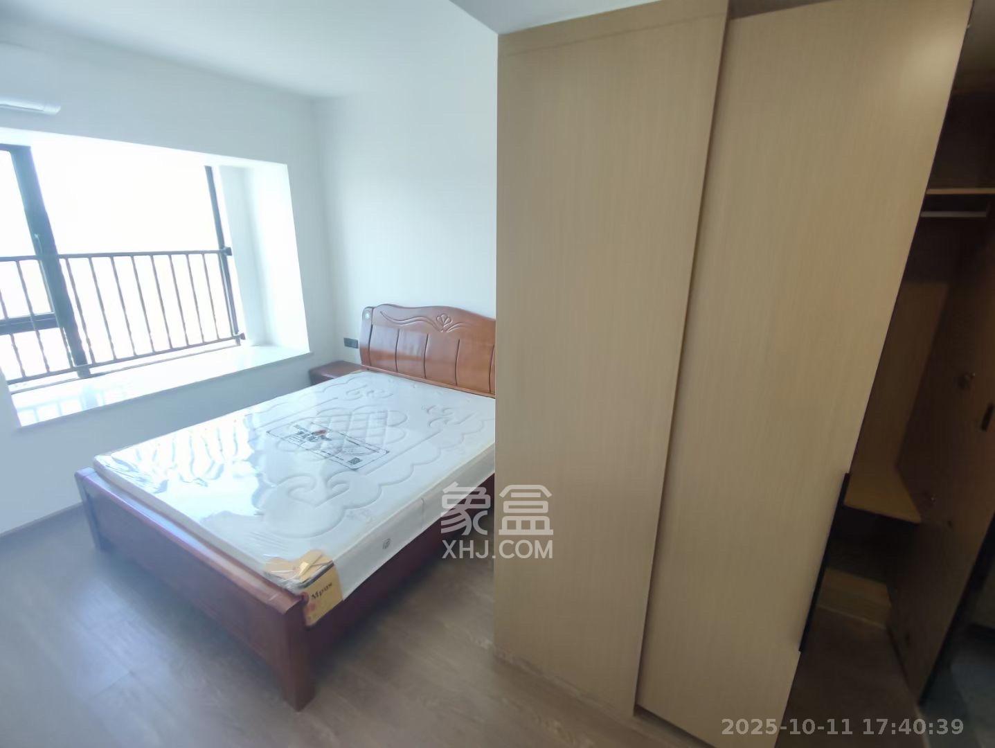 招商华发依云曦城 3室2厅2卫 2400.0元/月 招商华发依云曦城 3室2厅2卫 2400.0元/月室内图