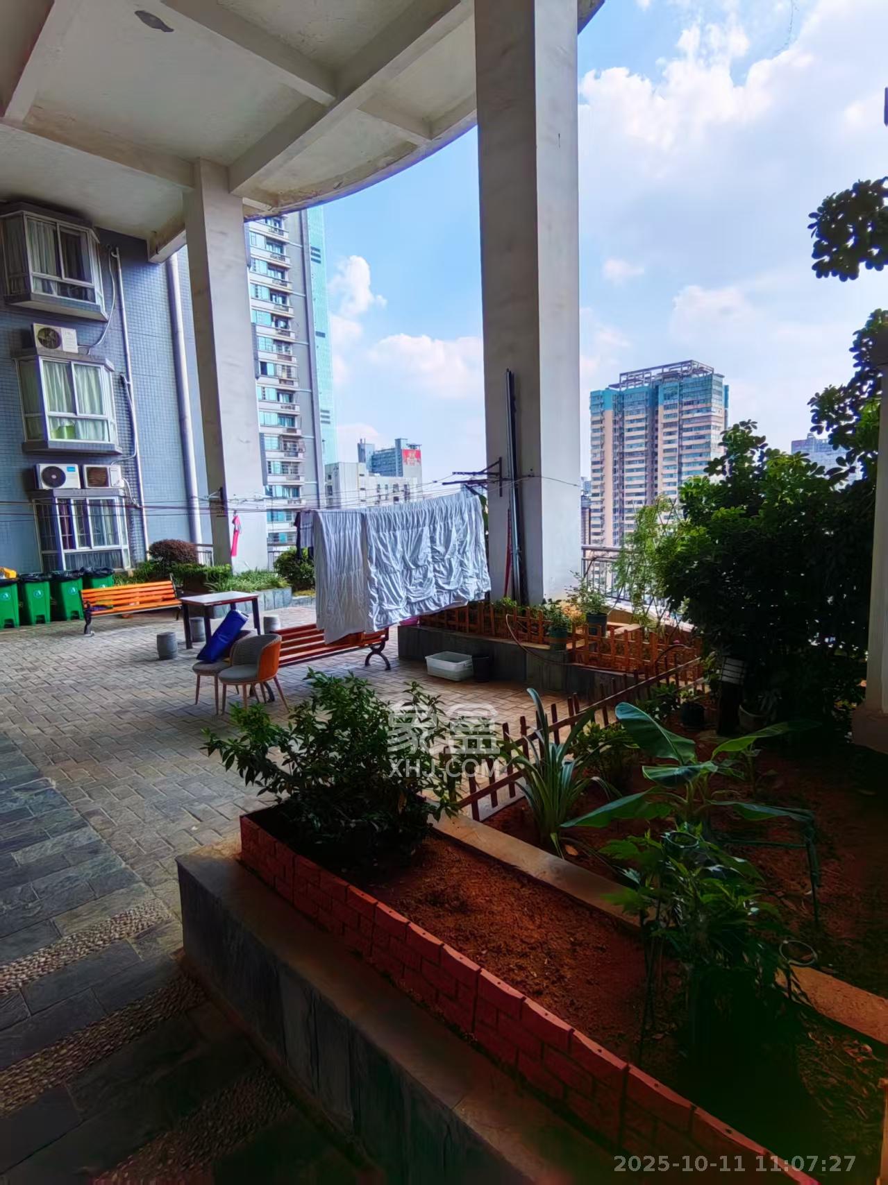 景江东方 1室1厅1卫 2100.0元/月 景江东方 1室1厅1卫 2100.0元/月室内图