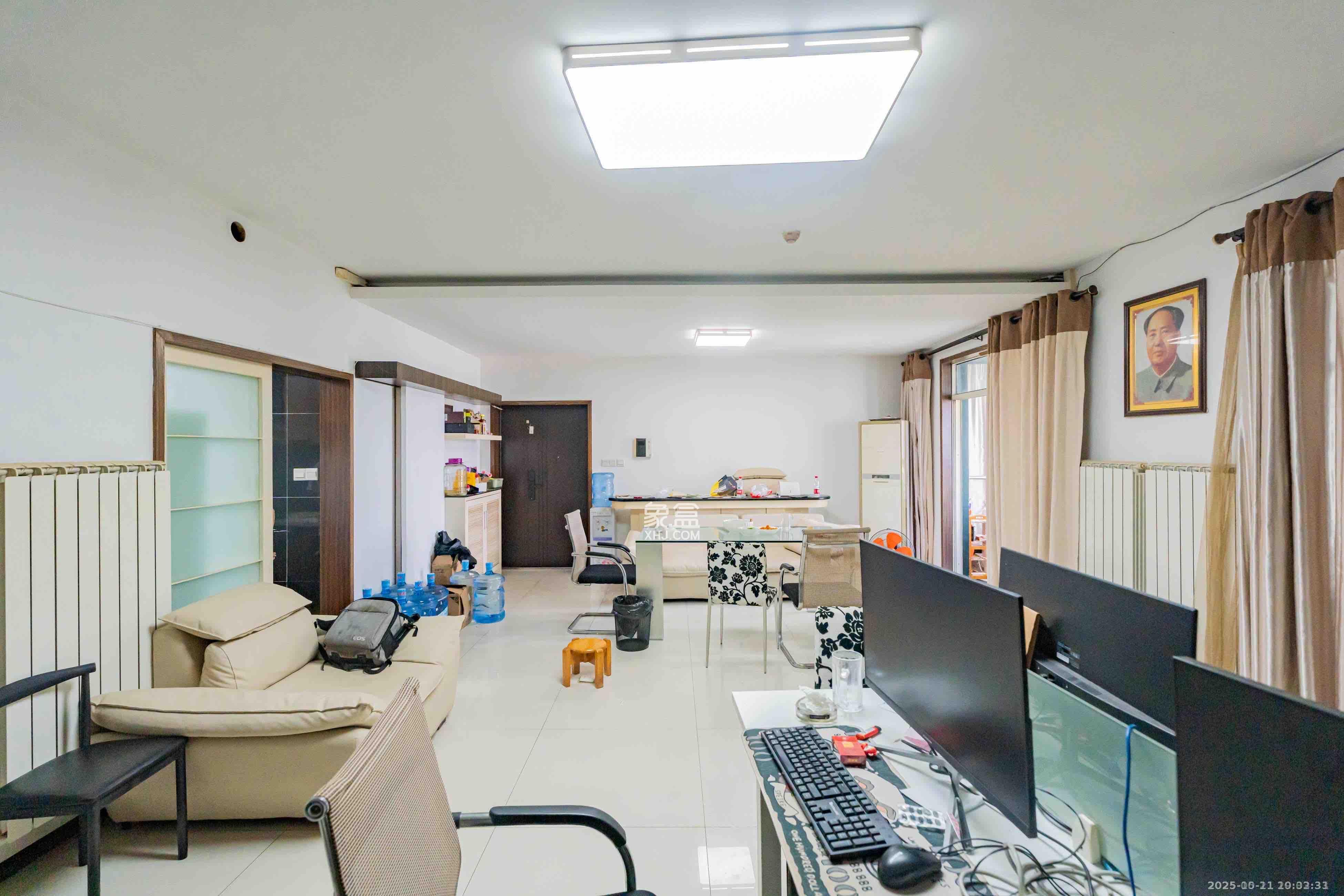 华盛新外滩 4室2厅2卫 5200.0元/月 华盛新外滩 4室2厅2卫 5200.0元/月室内图