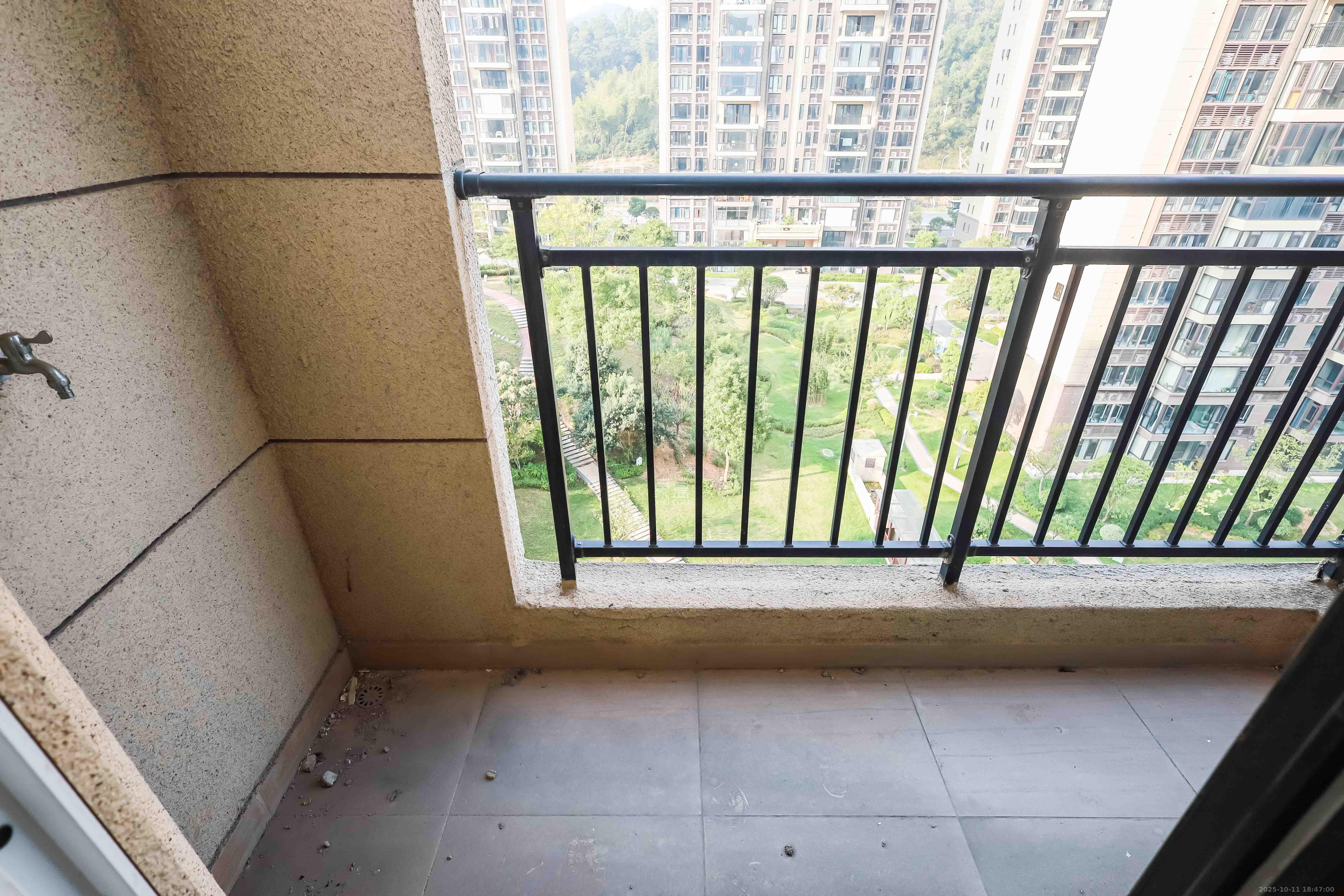 碧桂园荟隽棠  4室2厅2卫    141.0万阳台