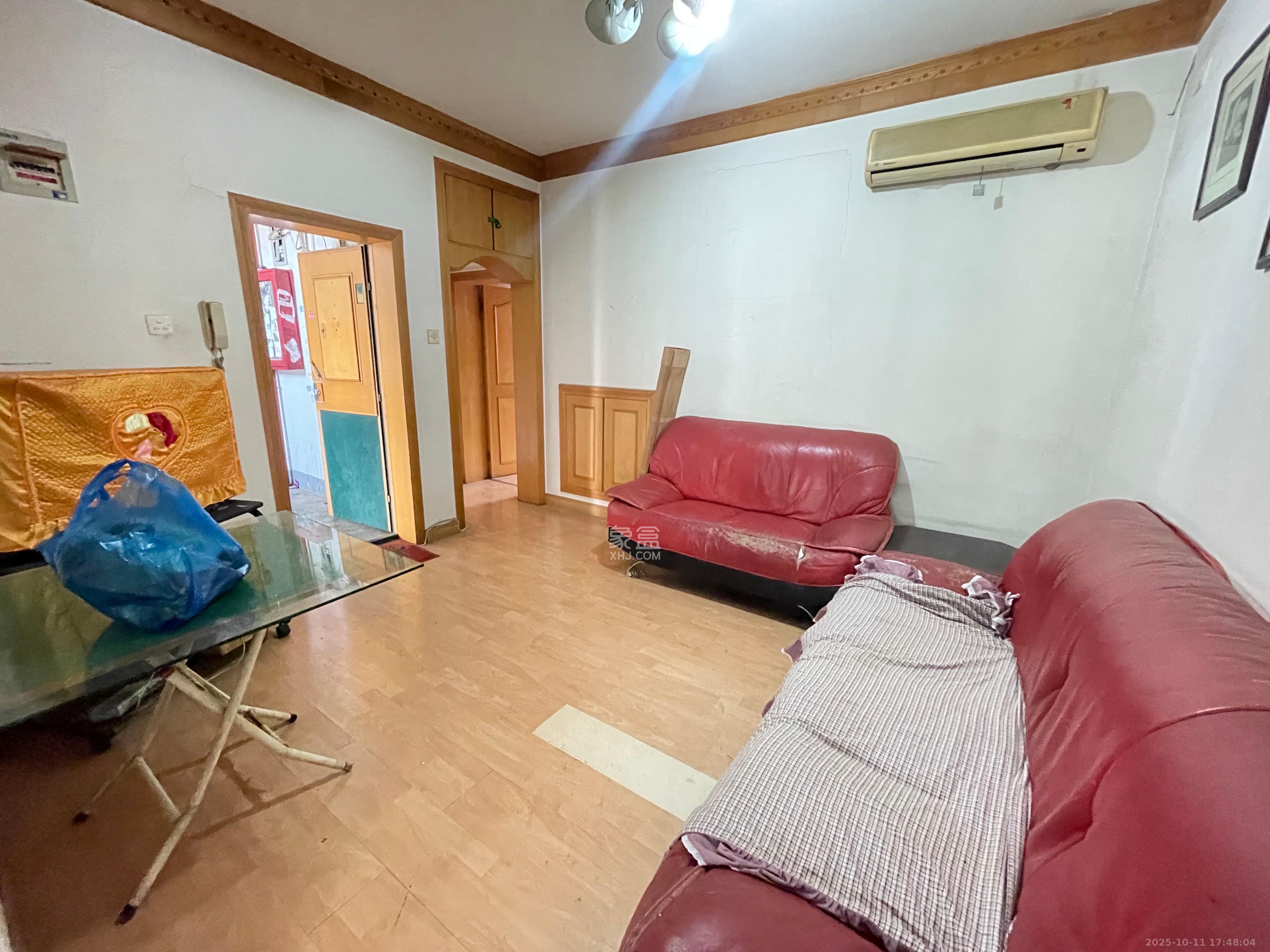 红旗区三片  2室1厅1卫    1200.0元/月