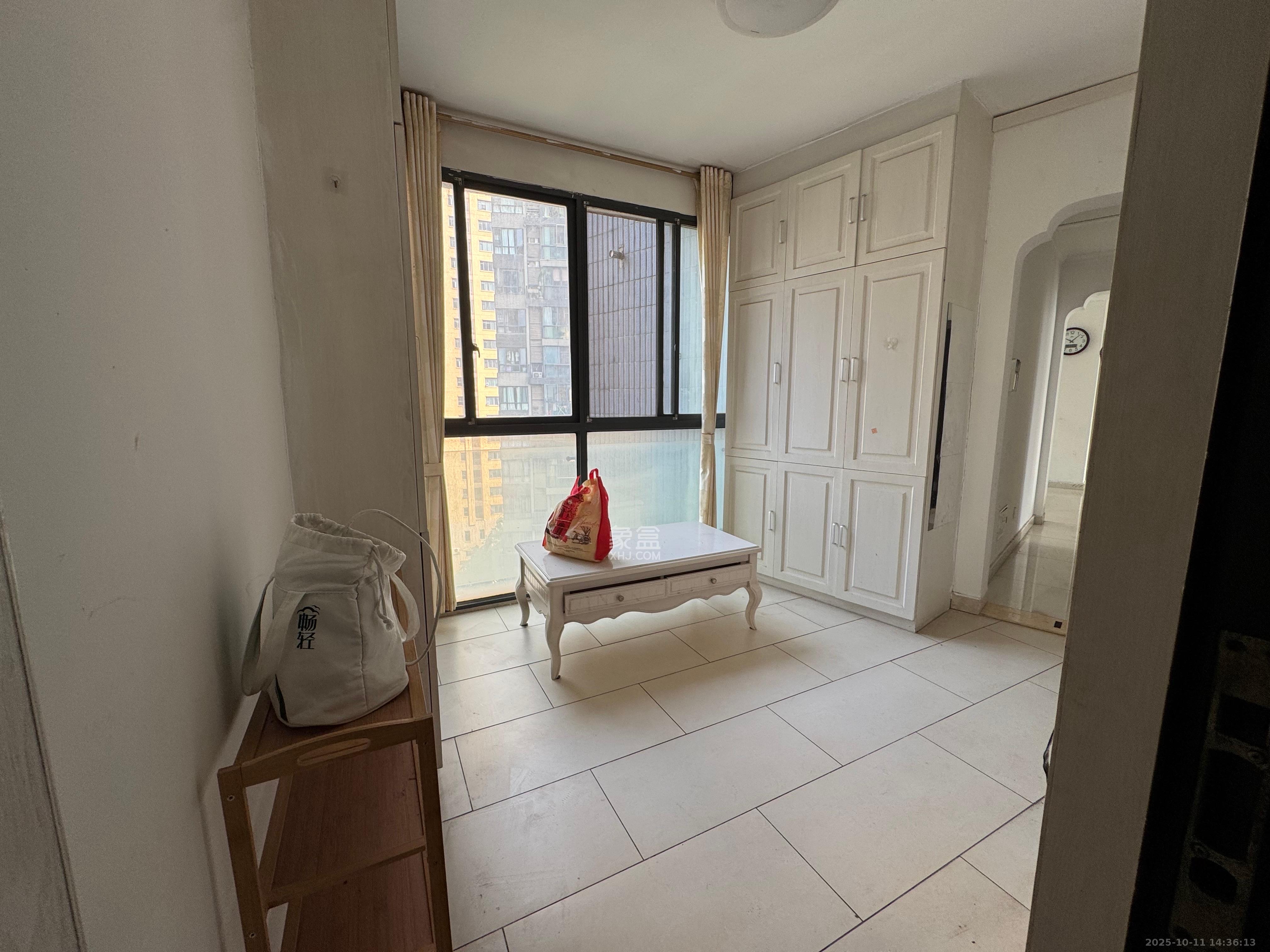 茂华国际湘  3室2厅2卫    3000.0元/月 茂华国际湘  3室2厅2卫    3000.0元/月室内图