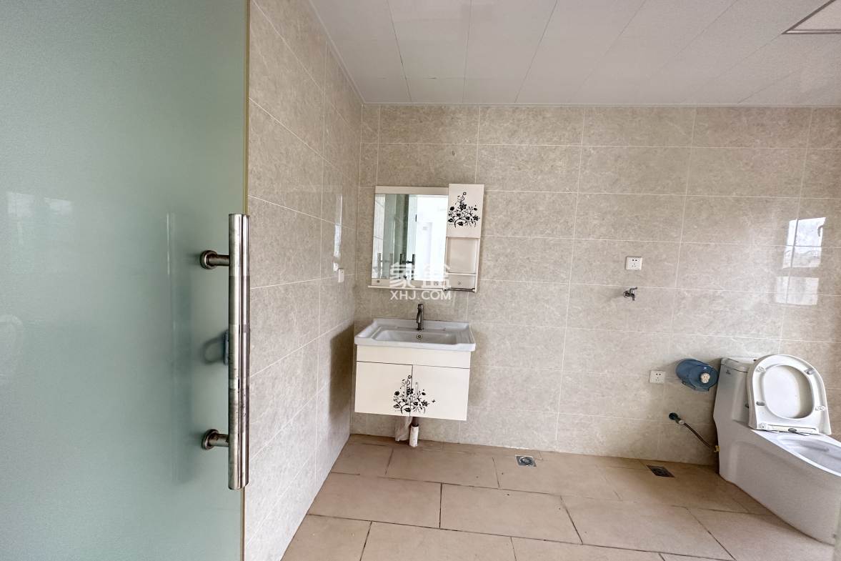 海航豪庭北苑 7室2厅4卫 13000.0元/月 海航豪庭北苑 7室2厅4卫 13000.0元/月室内图