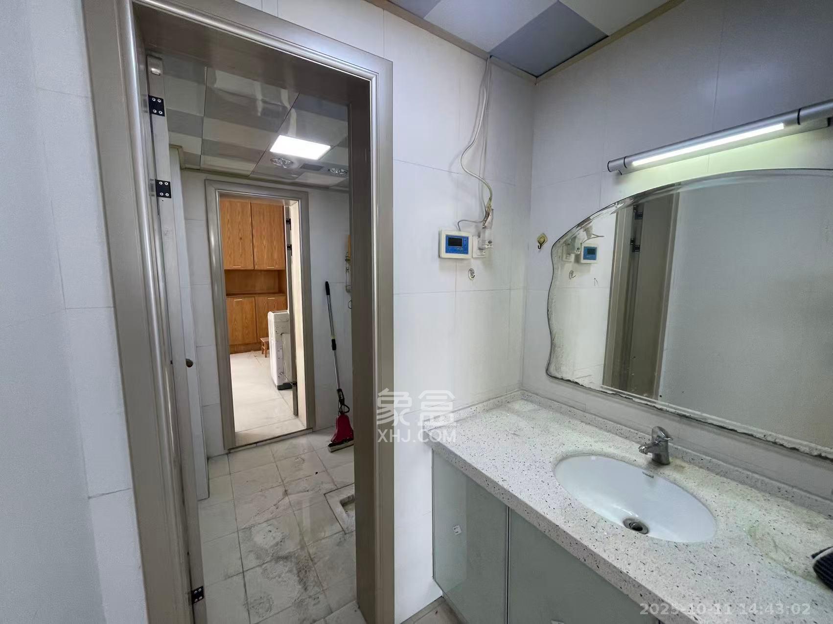 路桥大厦  4室2厅2卫    2700.0元/月室内图