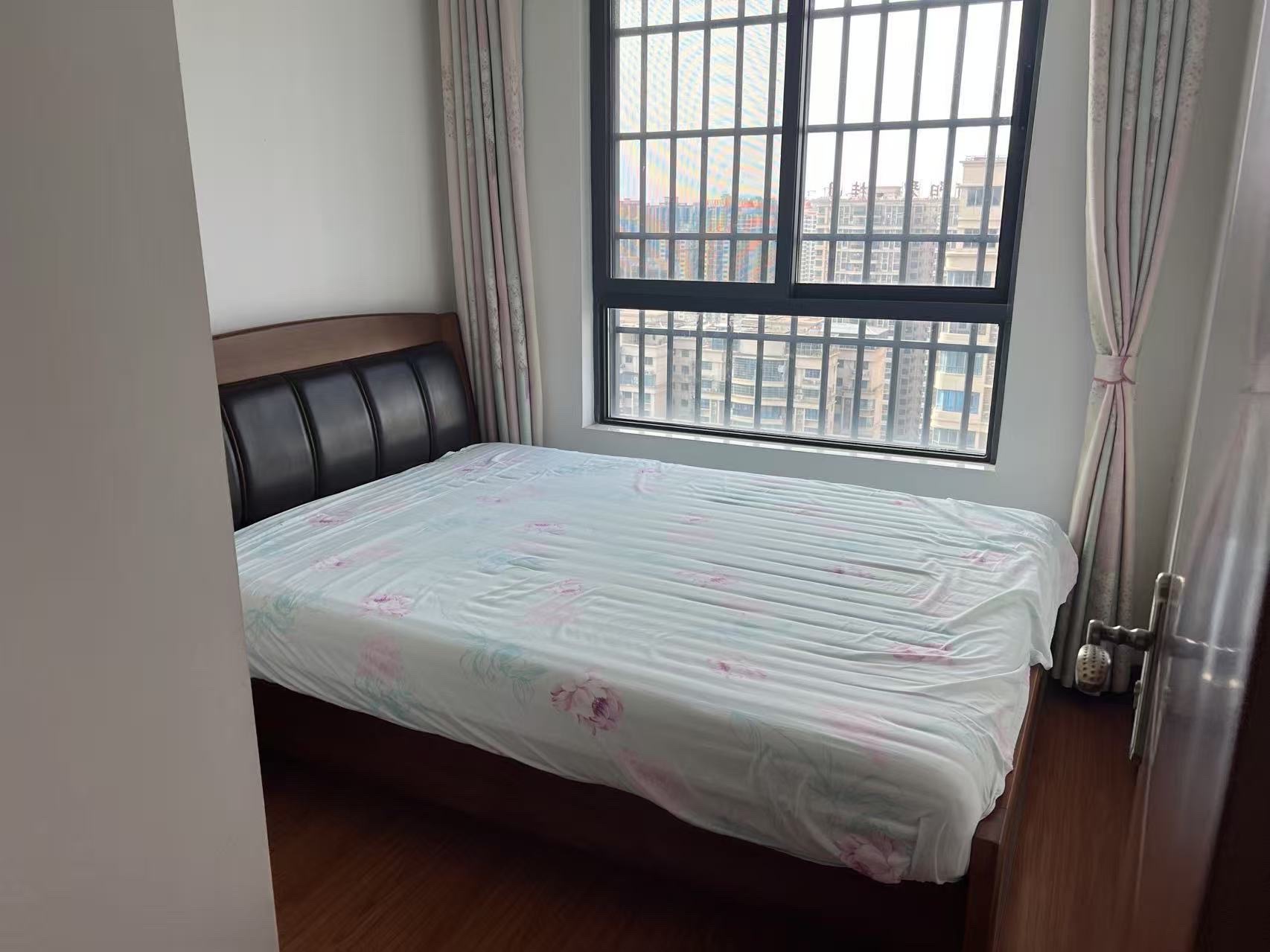 衡阳碧桂园  2室2厅1卫    1600.0元/月室内图