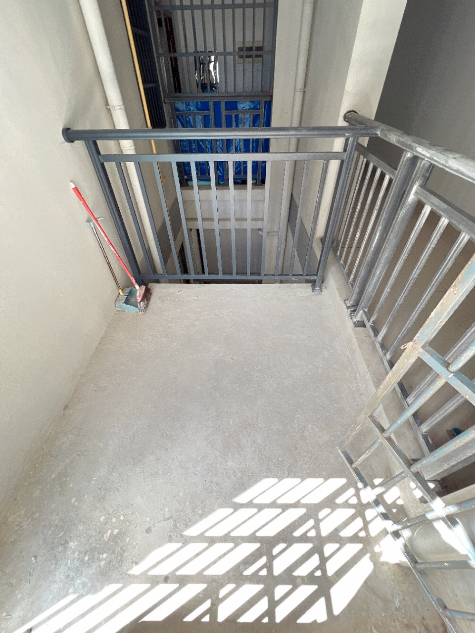 金龙苑  3室2厅1卫    96.0万 金龙苑  3室2厅1卫    96.0万室内图