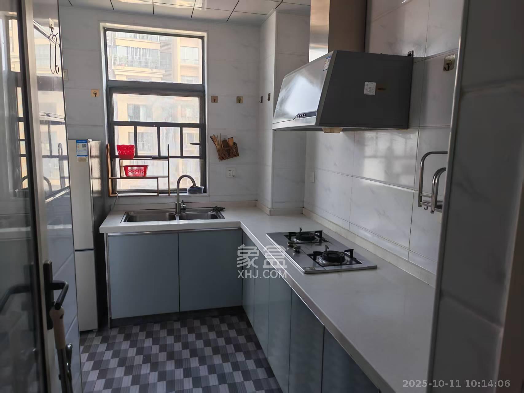 和美星城  3室2厅2卫    2200.0元/月室内图