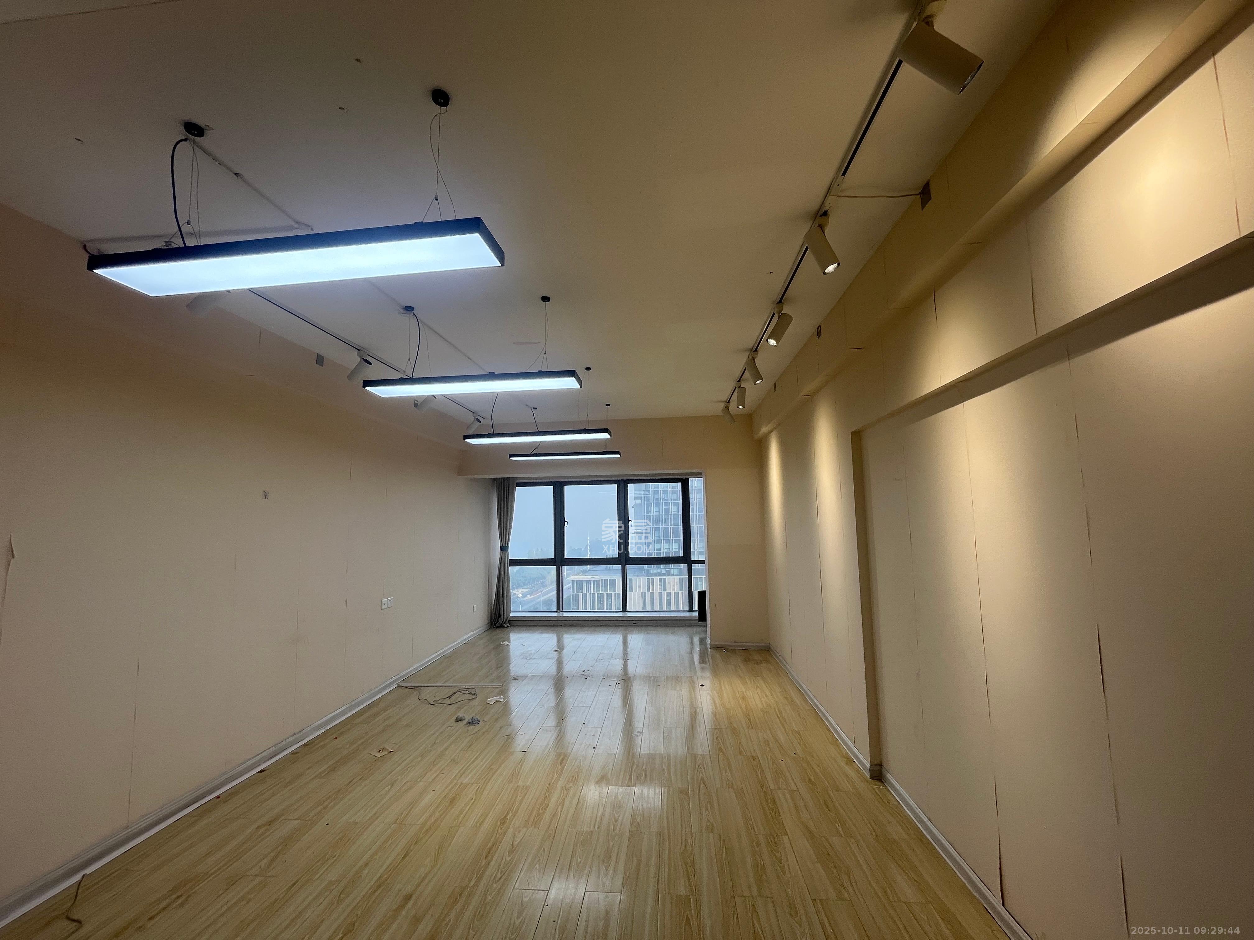 保利国际广场  1室1厅1卫    2000.0元/月室内图