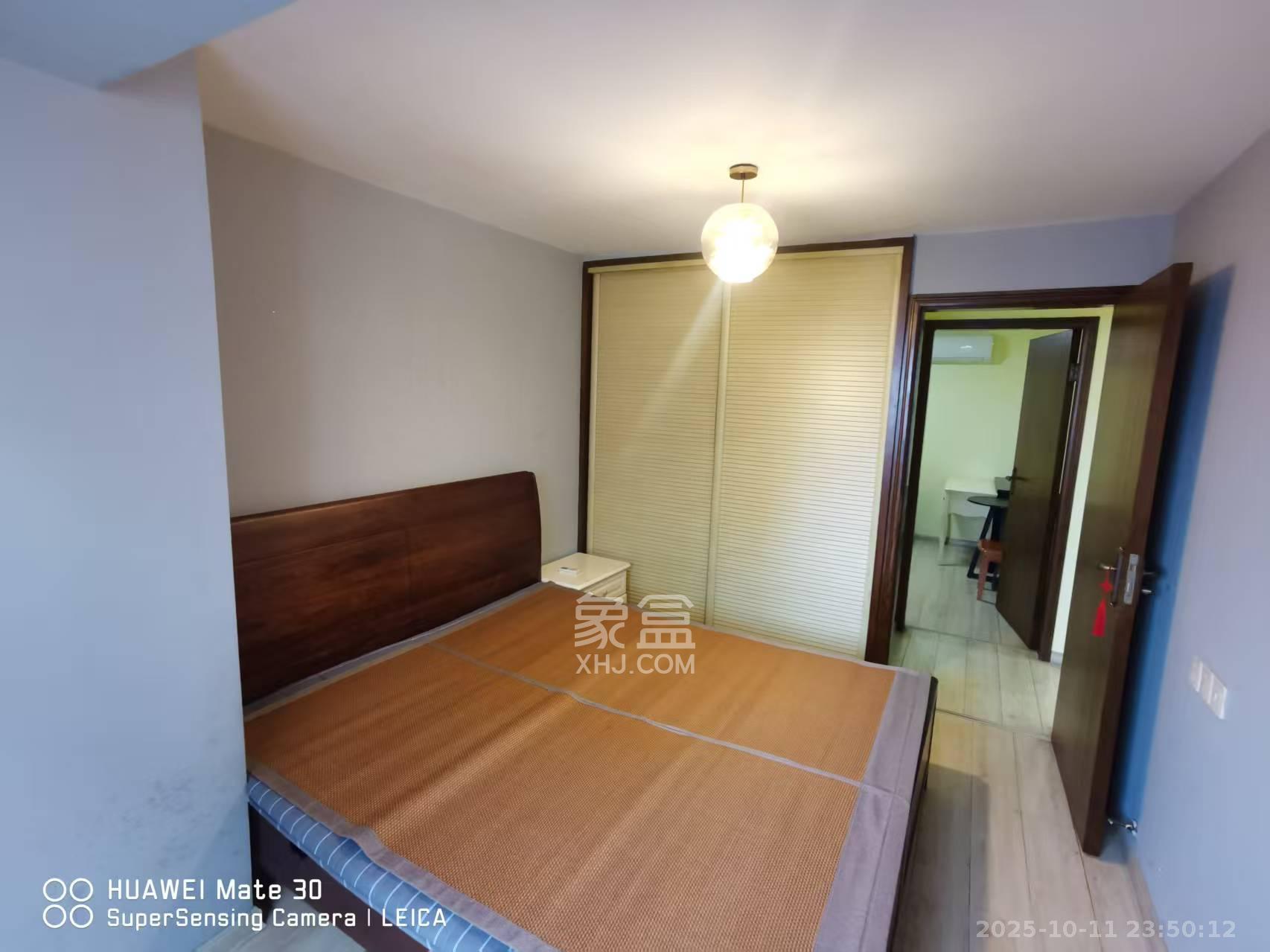 宏景名厦  3室2厅2卫    2700.0元/月室内图