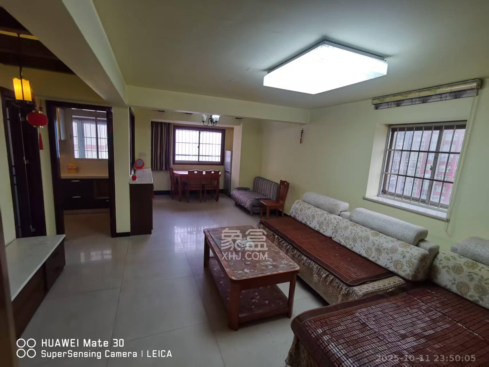 宏景名厦  3室2厅2卫    2700.0元/月室内图