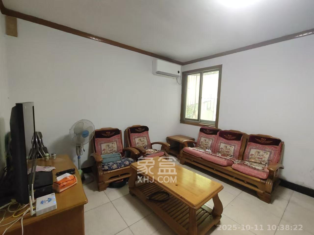 园林局宿舍(钟馗庙) 2室1厅1卫 1600.0元/月 园林局宿舍(钟馗庙) 2室1厅1卫 1600.0元/月室内图