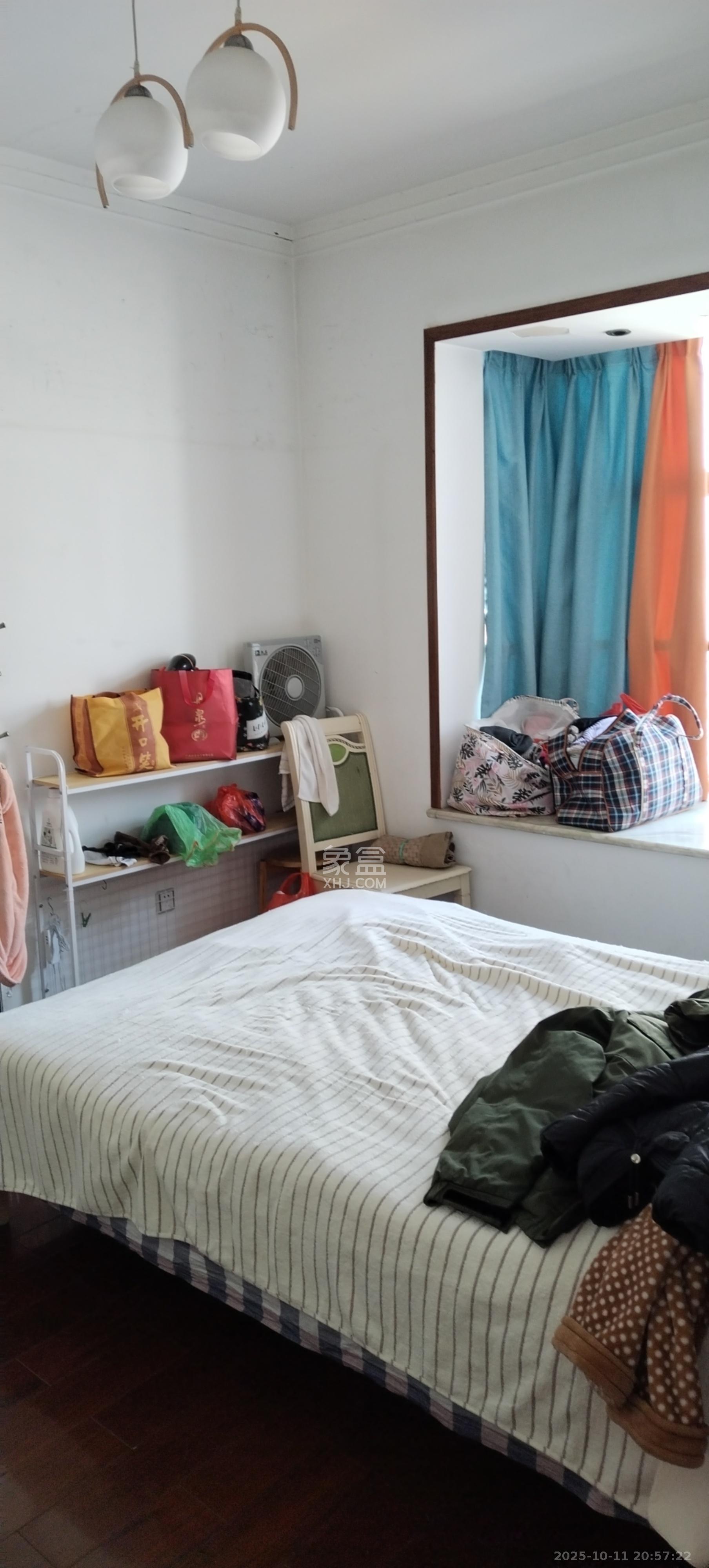 莲湖大厦 3室2厅2卫 2200.0元/月 莲湖大厦 3室2厅2卫 2200.0元/月室内图