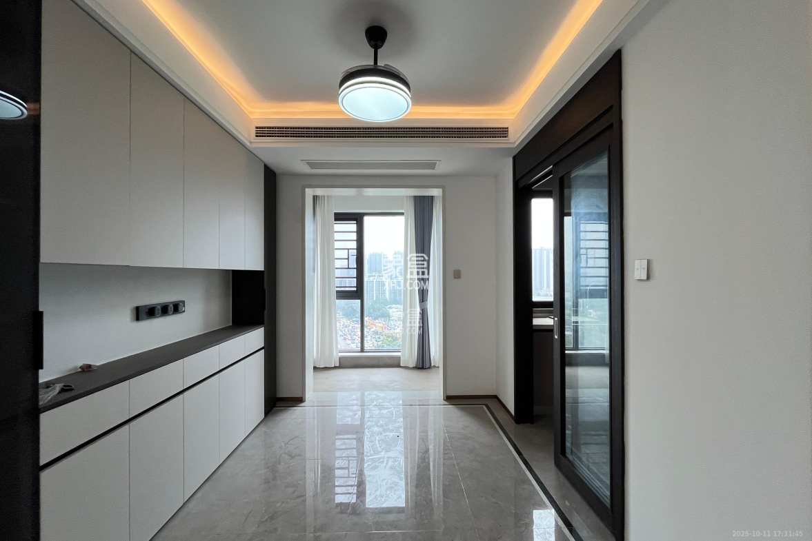 东原麓印长江B区 4室2厅2卫 4800.0元/月 东原麓印长江B区 4室2厅2卫 4800.0元/月室内图