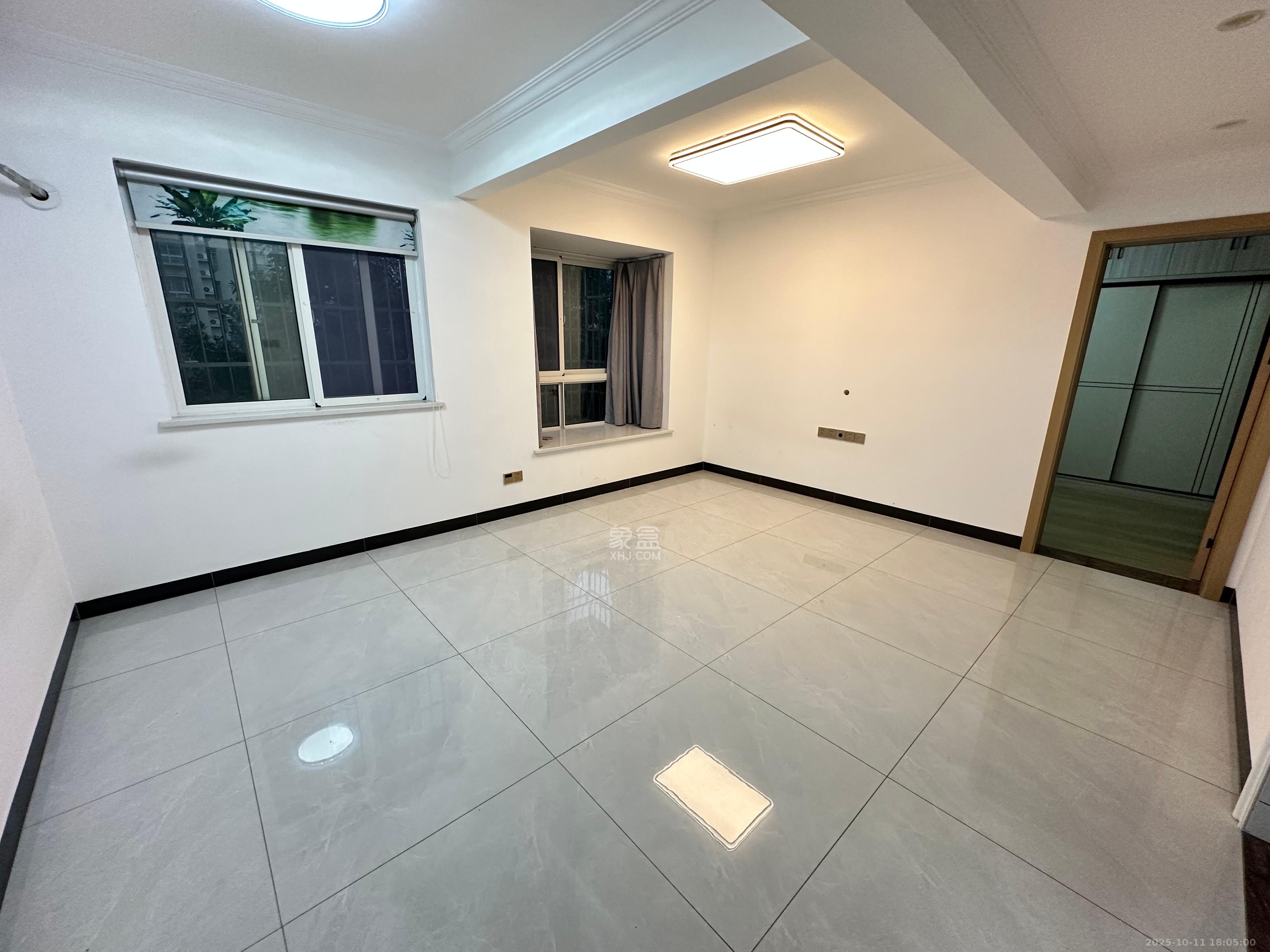 谷山乐园三期  2室2厅1卫    2200.0元/月室内图