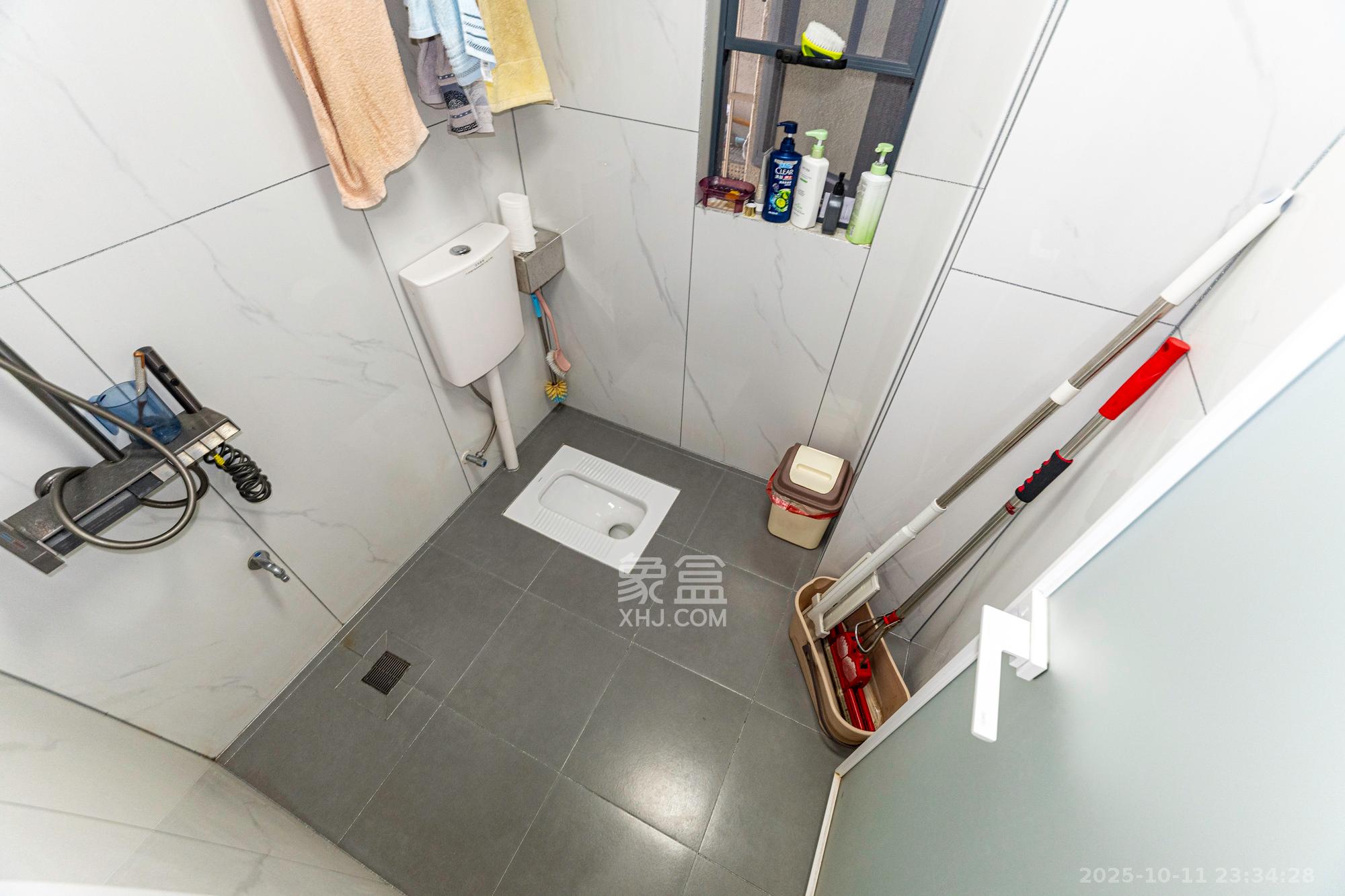 保利金香槟 3室2厅2卫 132.8万 保利金香槟 3室2厅2卫 132.8万卫生间