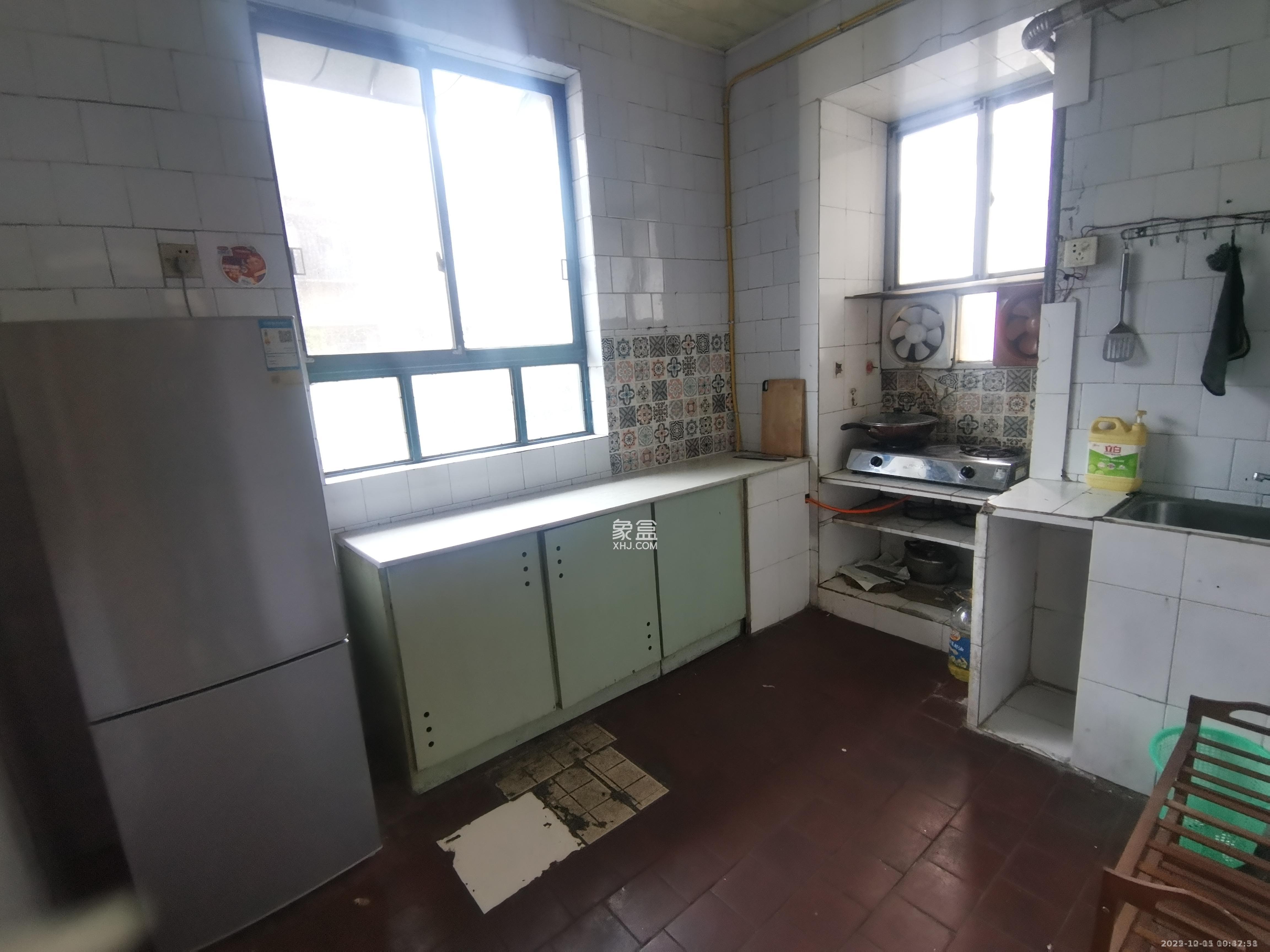 天心区教师村宿舍 2室2厅1卫 1100.0元/月 天心区教师村宿舍 2室2厅1卫 1100.0元/月室内图