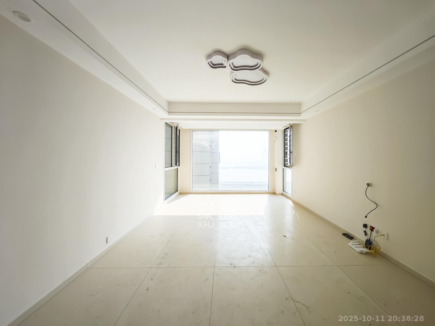 日盛湖湘府  4室2厅2卫    100.0万