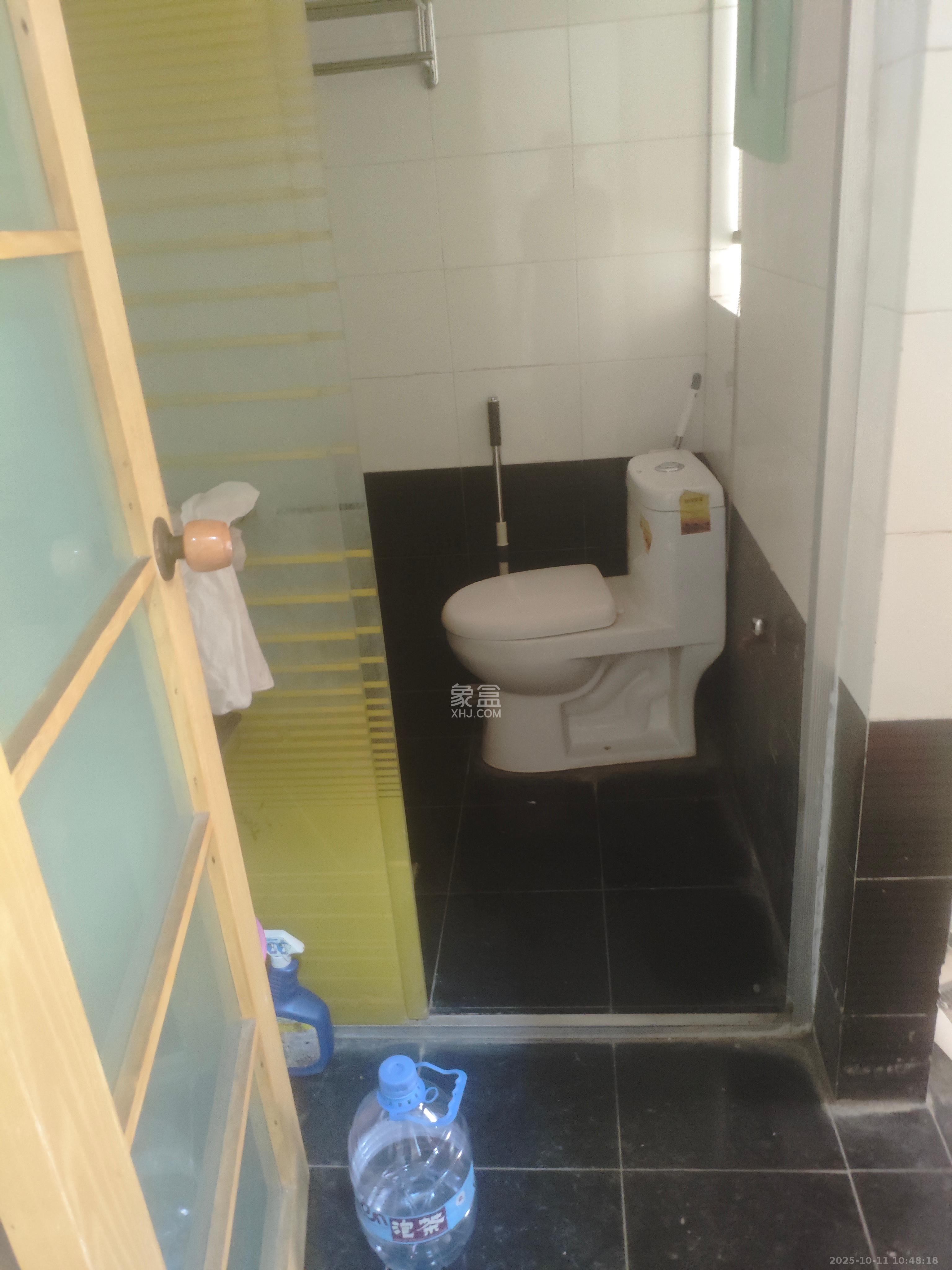 东方新世界 1室1厅1卫 1500.0元/月 东方新世界 1室1厅1卫 1500.0元/月室内图