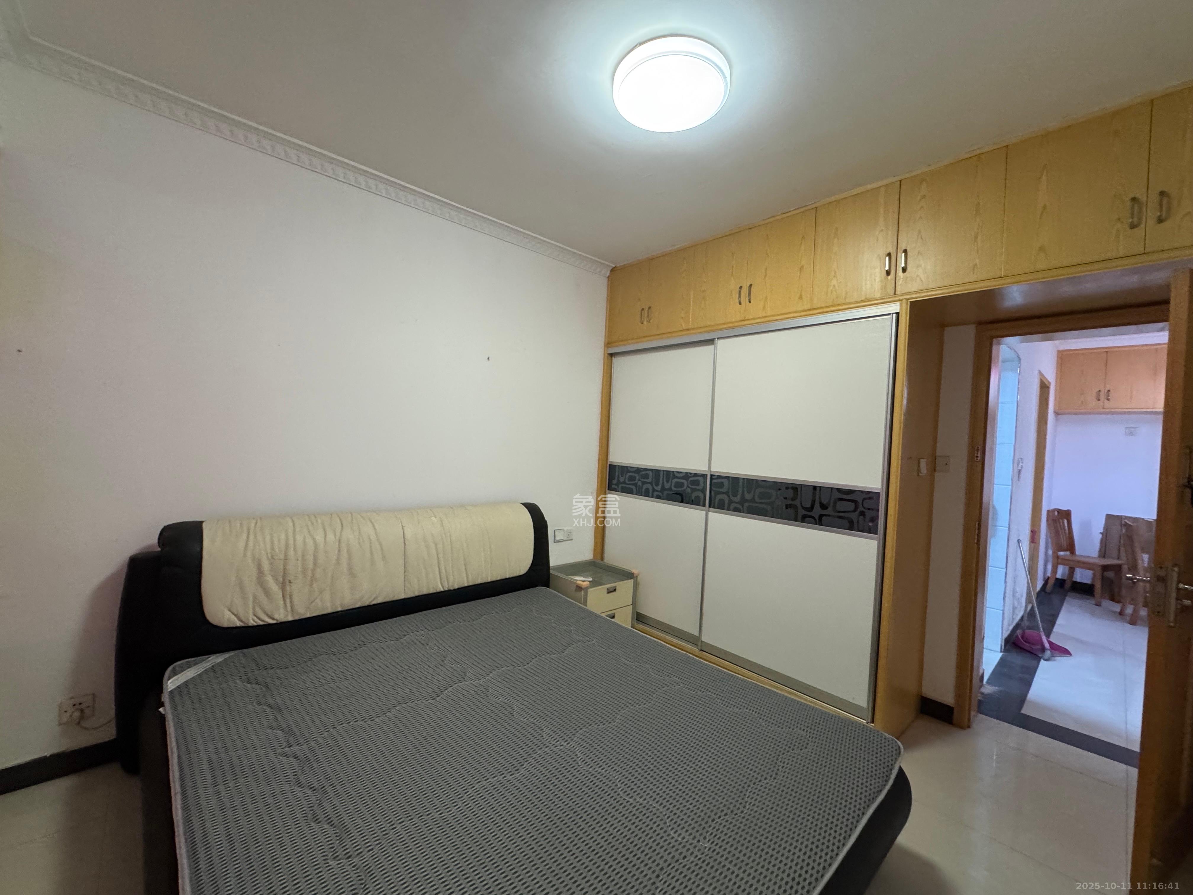 新城国际花都 2室2厅1卫 1500.0元/月 新城国际花都 2室2厅1卫 1500.0元/月室内图