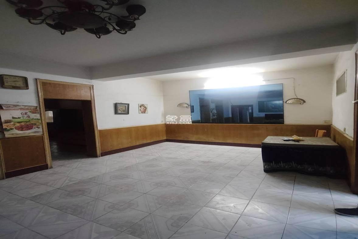 环卫处家属楼 2室1厅1卫 1100.0元/月 环卫处家属楼 2室1厅1卫 1100.0元/月室内图