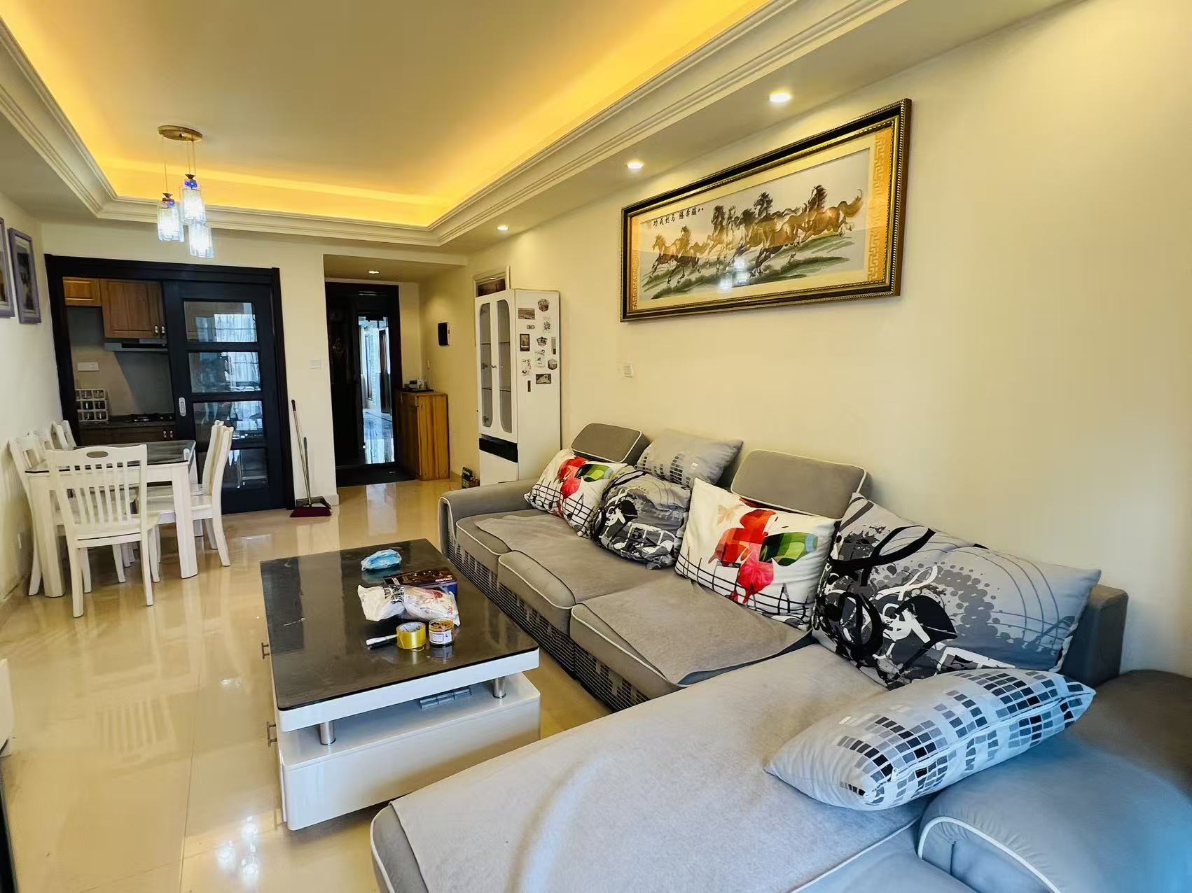 碧桂园 3室2厅1卫 1600.0元/月 碧桂园 3室2厅1卫 1600.0元/月室内图