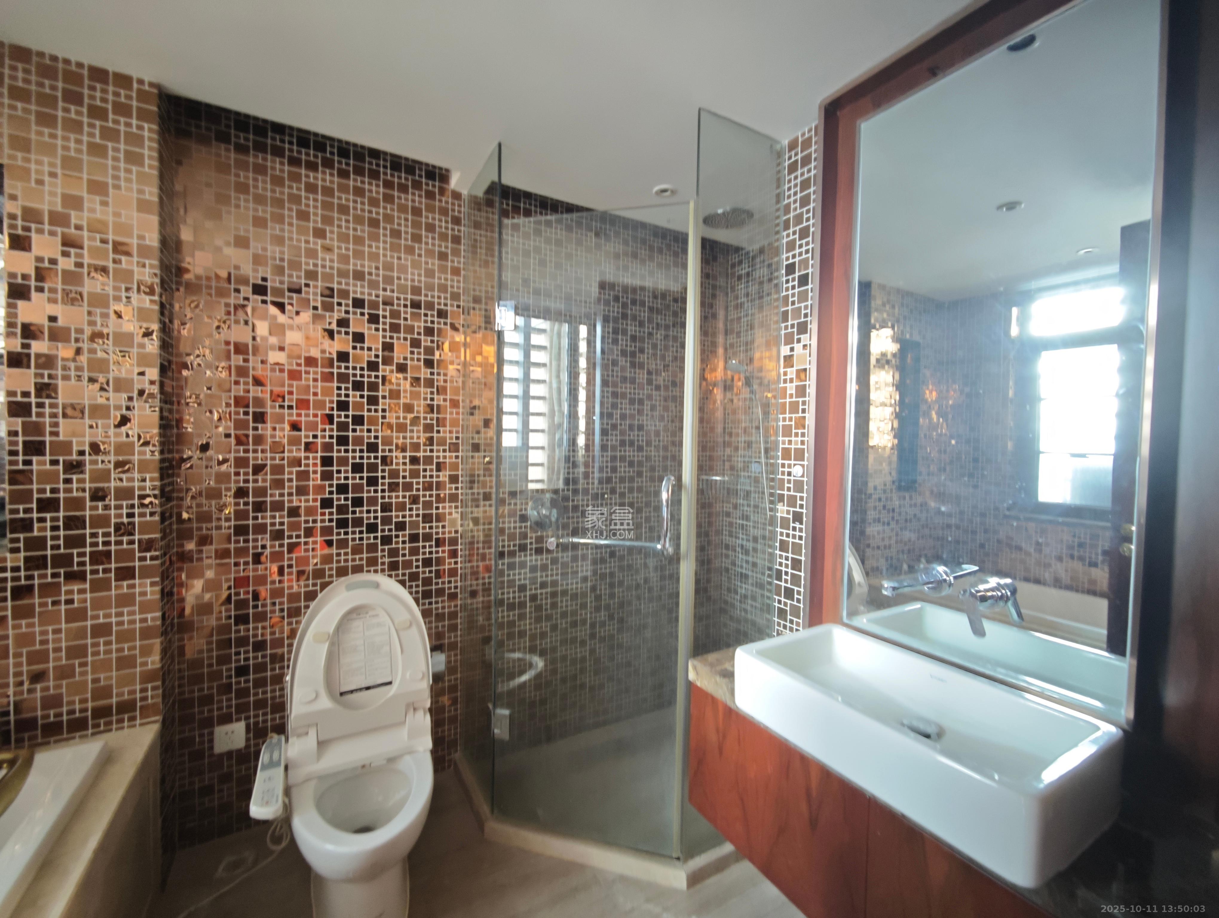 运达中央广场一、二期  3室2厅2卫    8000.0元/月 运达中央广场一、二期  3室2厅2卫    8000.0元/月室内图