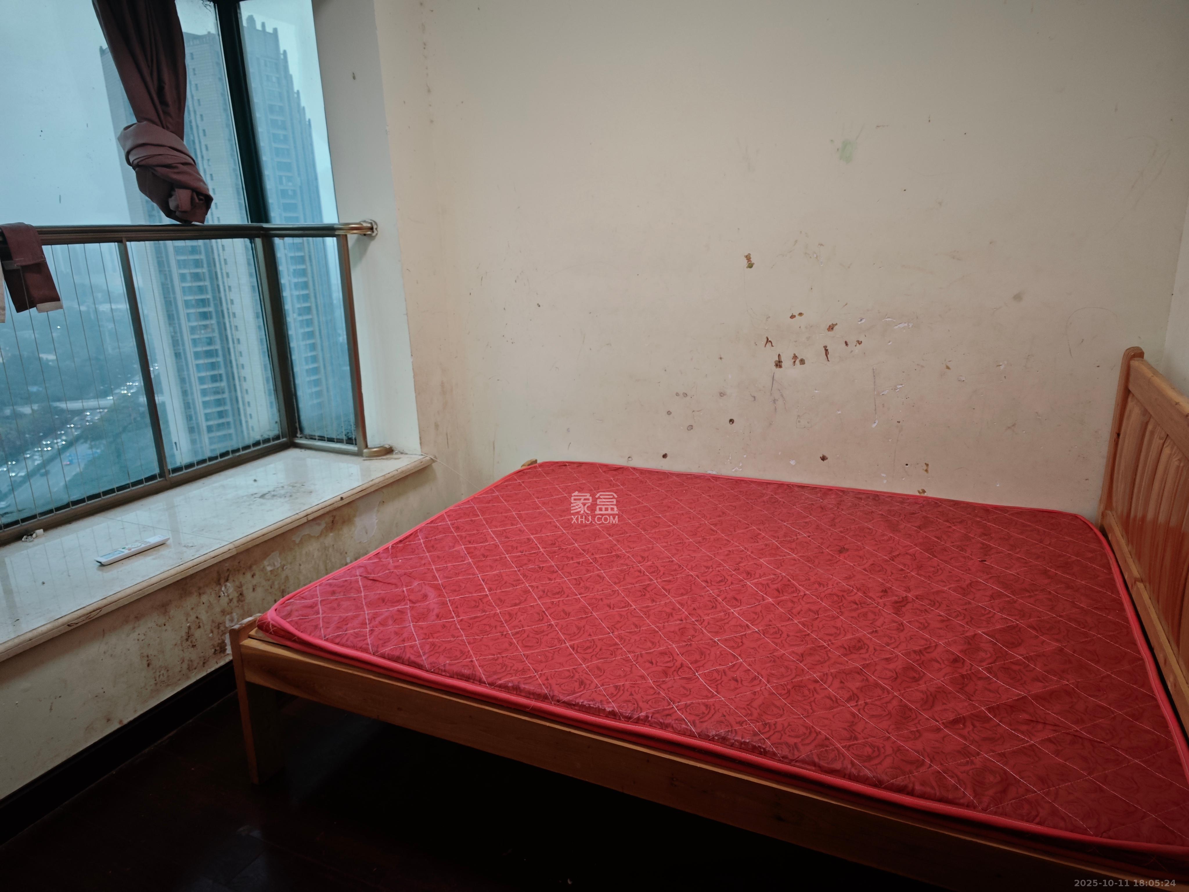 恒大华府 3室2厅1卫 1700.0元/月 恒大华府 3室2厅1卫 1700.0元/月室内图