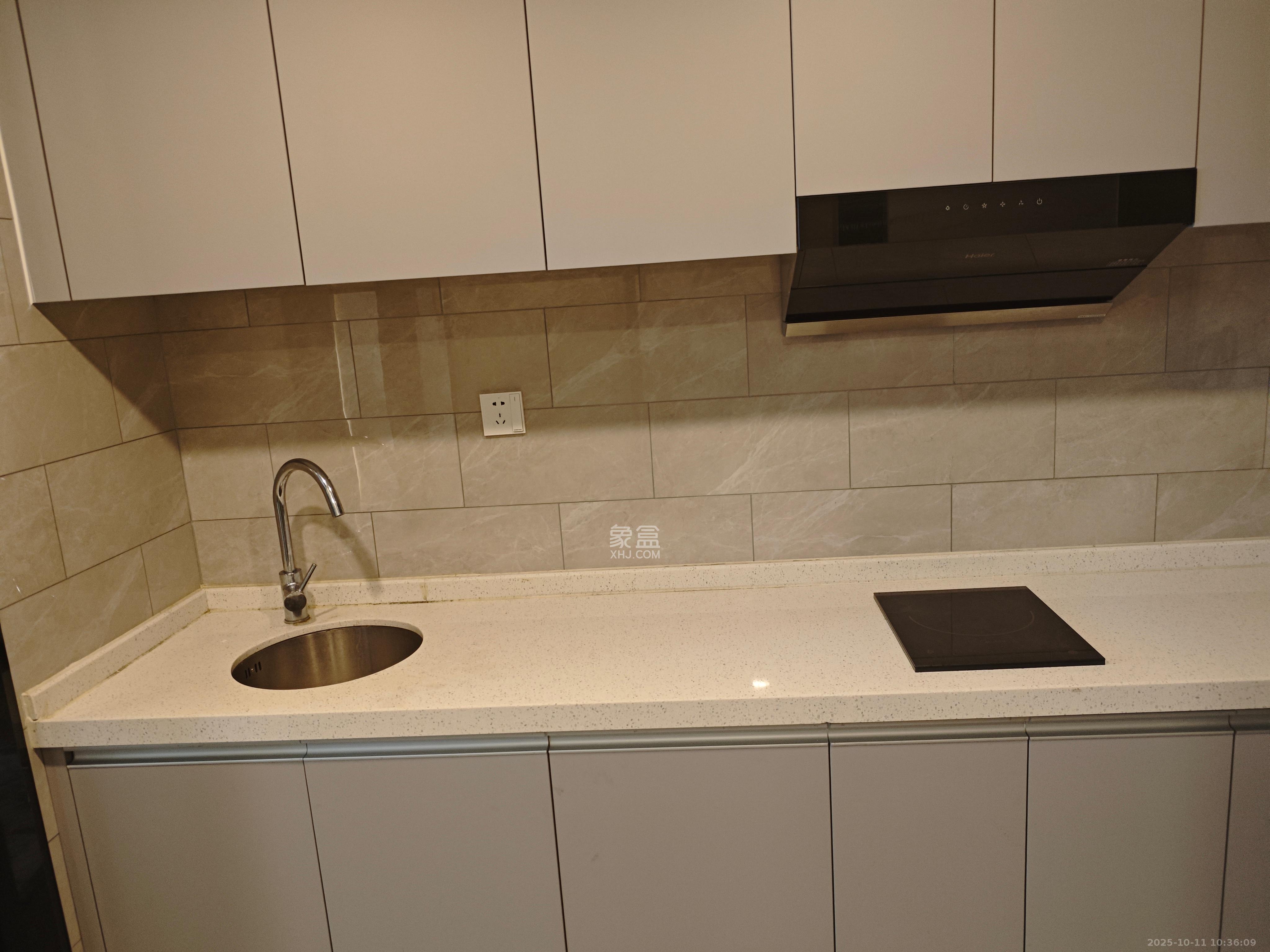 敬天广场  1室1厅1卫    3200.0元/月