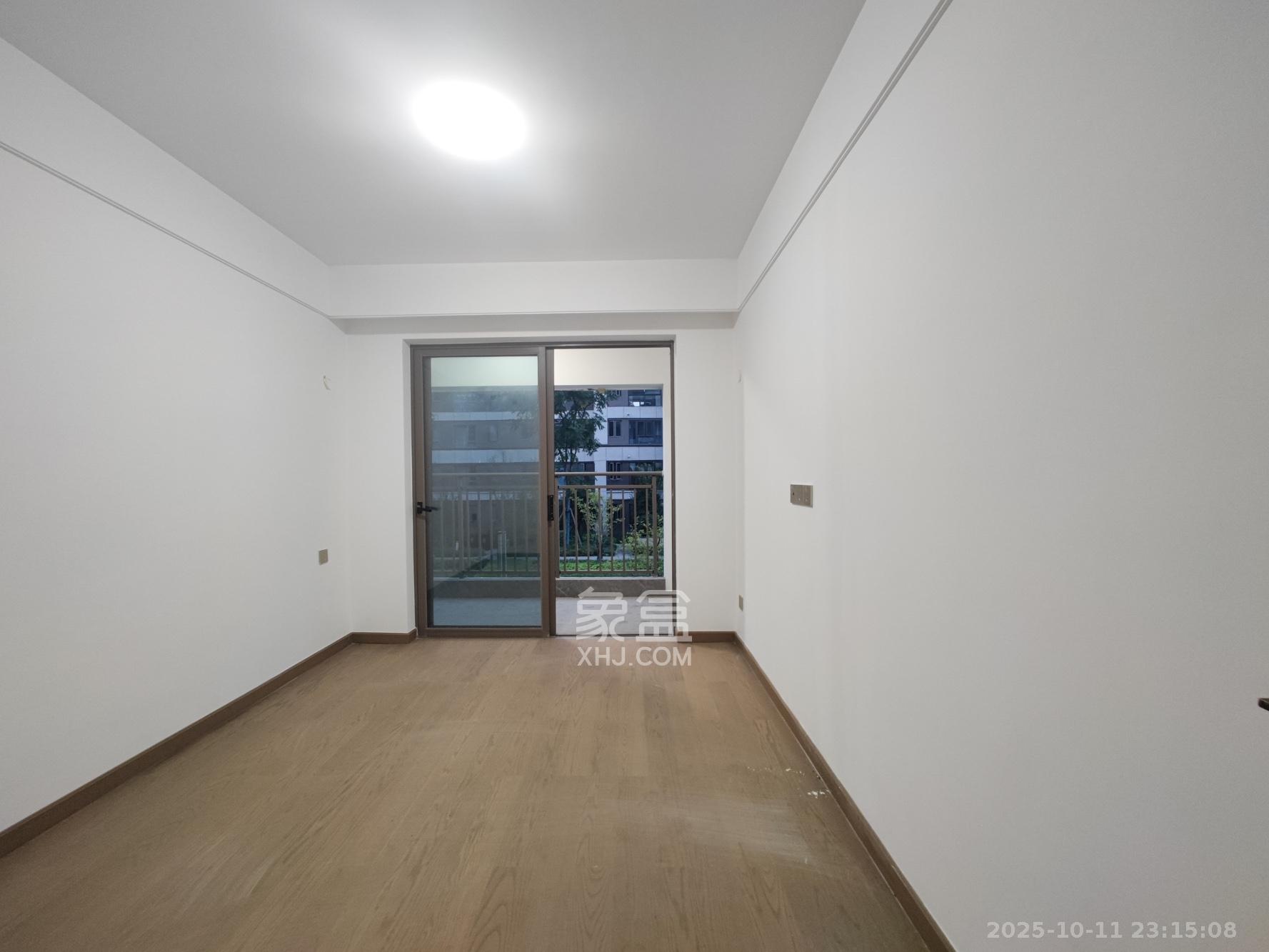 弘阳阳光城天宸府 4室2厅2卫 185.0万 弘阳阳光城天宸府 4室2厅2卫 185.0万卧室