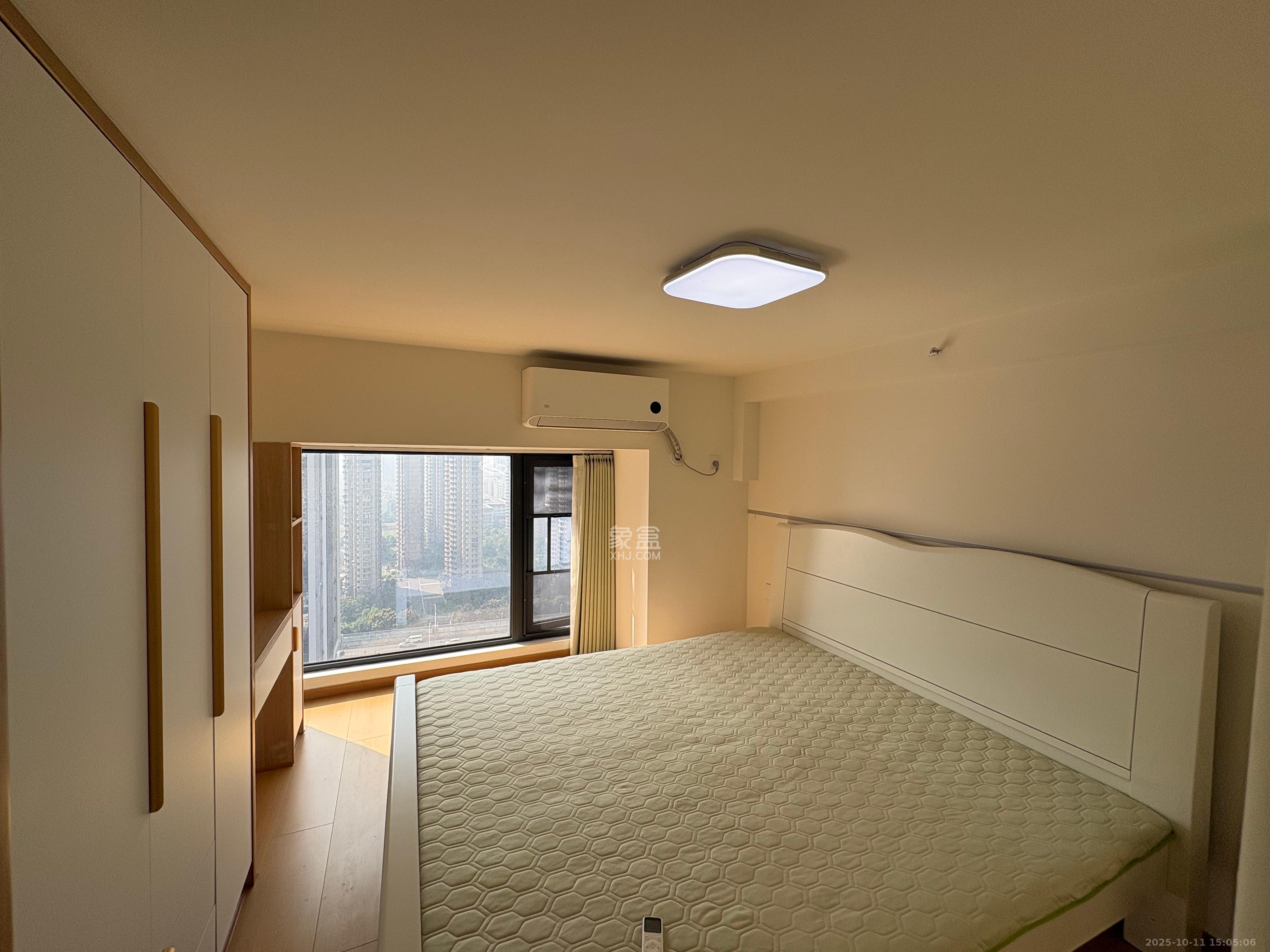 保利中环广场(保利中悦苑) 2室1厅1卫 2500.0元/月 保利中环广场(保利中悦苑) 2室1厅1卫 2500.0元/月室内图