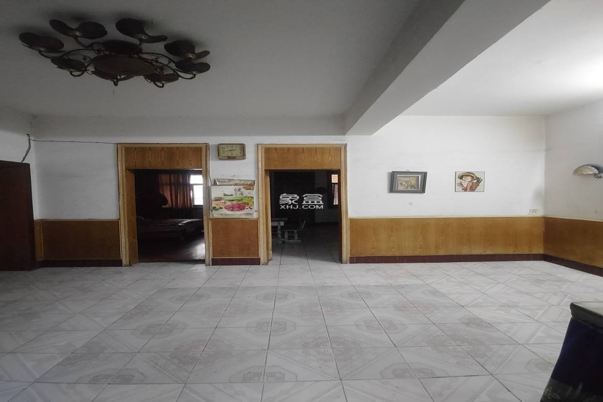 环卫处家属楼 2室1厅1卫 1100.0元/月 环卫处家属楼 2室1厅1卫 1100.0元/月室内图