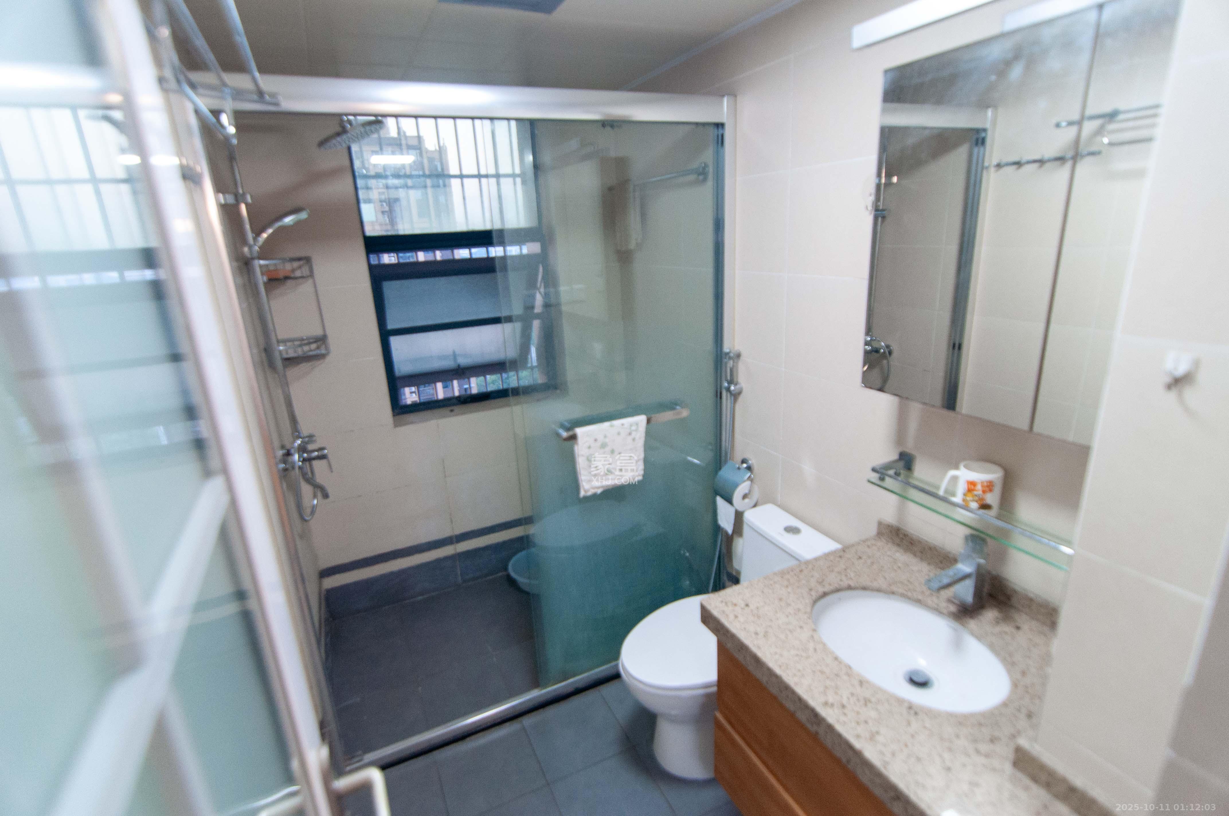 红星紫檀溪苑 4室2厅2卫 108.0万 红星紫檀溪苑 4室2厅2卫 108.0万卫生间