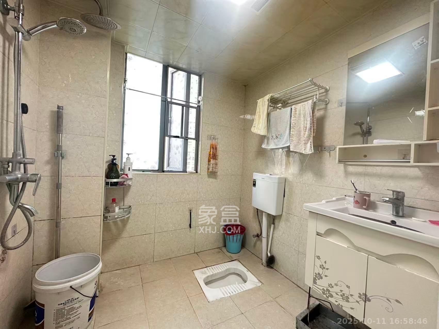 潇湘奥林匹克花园  2室1厅1卫    2000.0元/月 潇湘奥林匹克花园  2室1厅1卫    2000.0元/月室内图