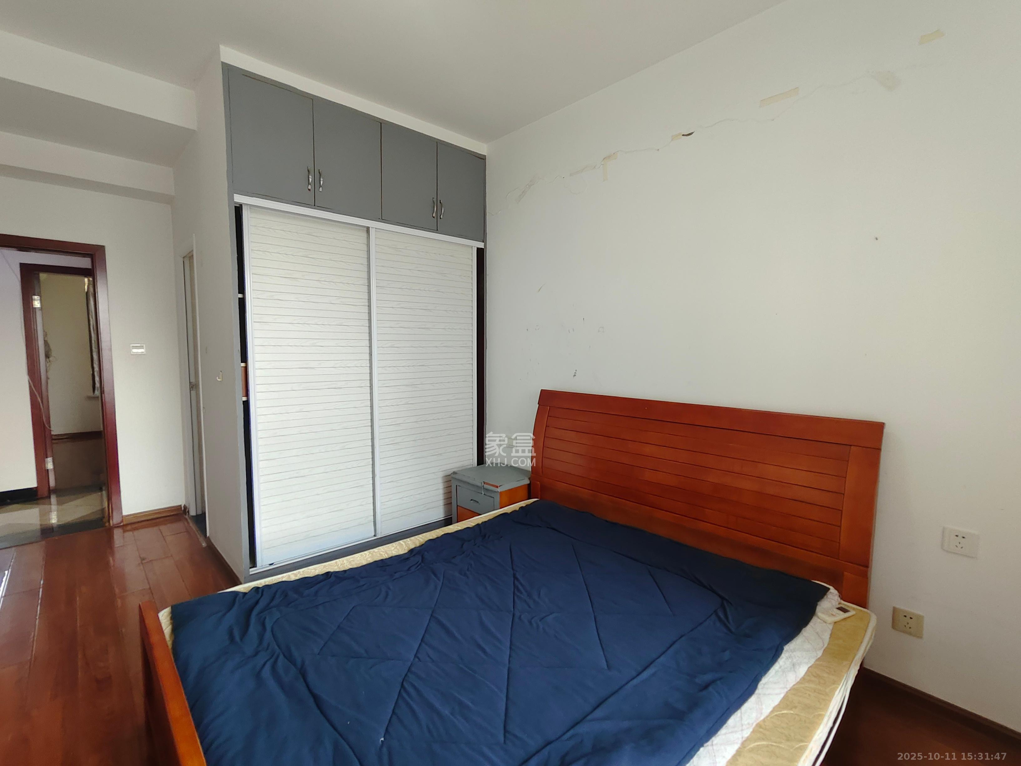 城市山水豪园(山水城市风景)  3室2厅1卫    2200.0元/月 城市山水豪园(山水城市风景)  3室2厅1卫    2200.0元/月室内图