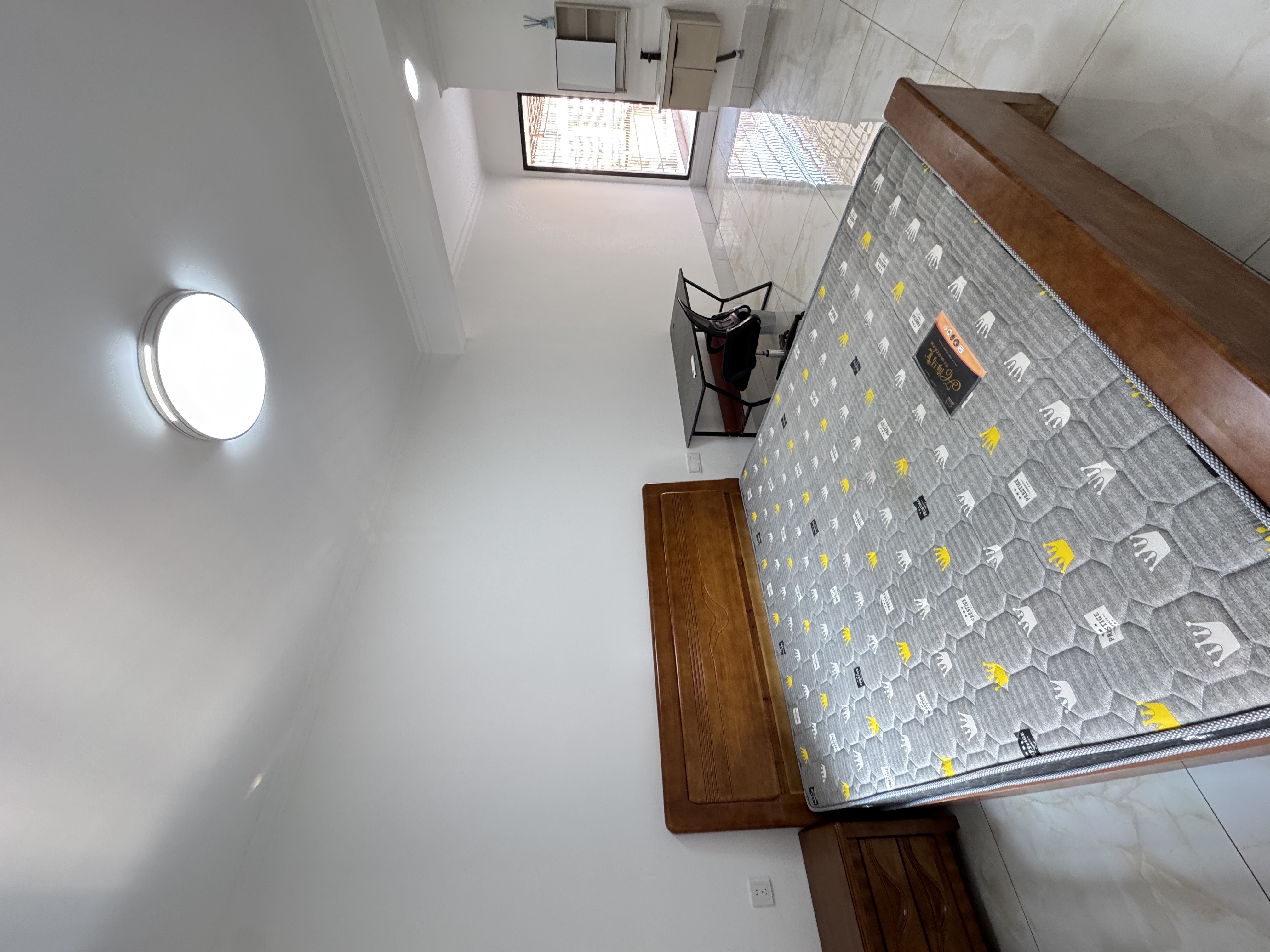 西合路（红湘段）安置房  1室1厅1卫    1400.0元/月室内图