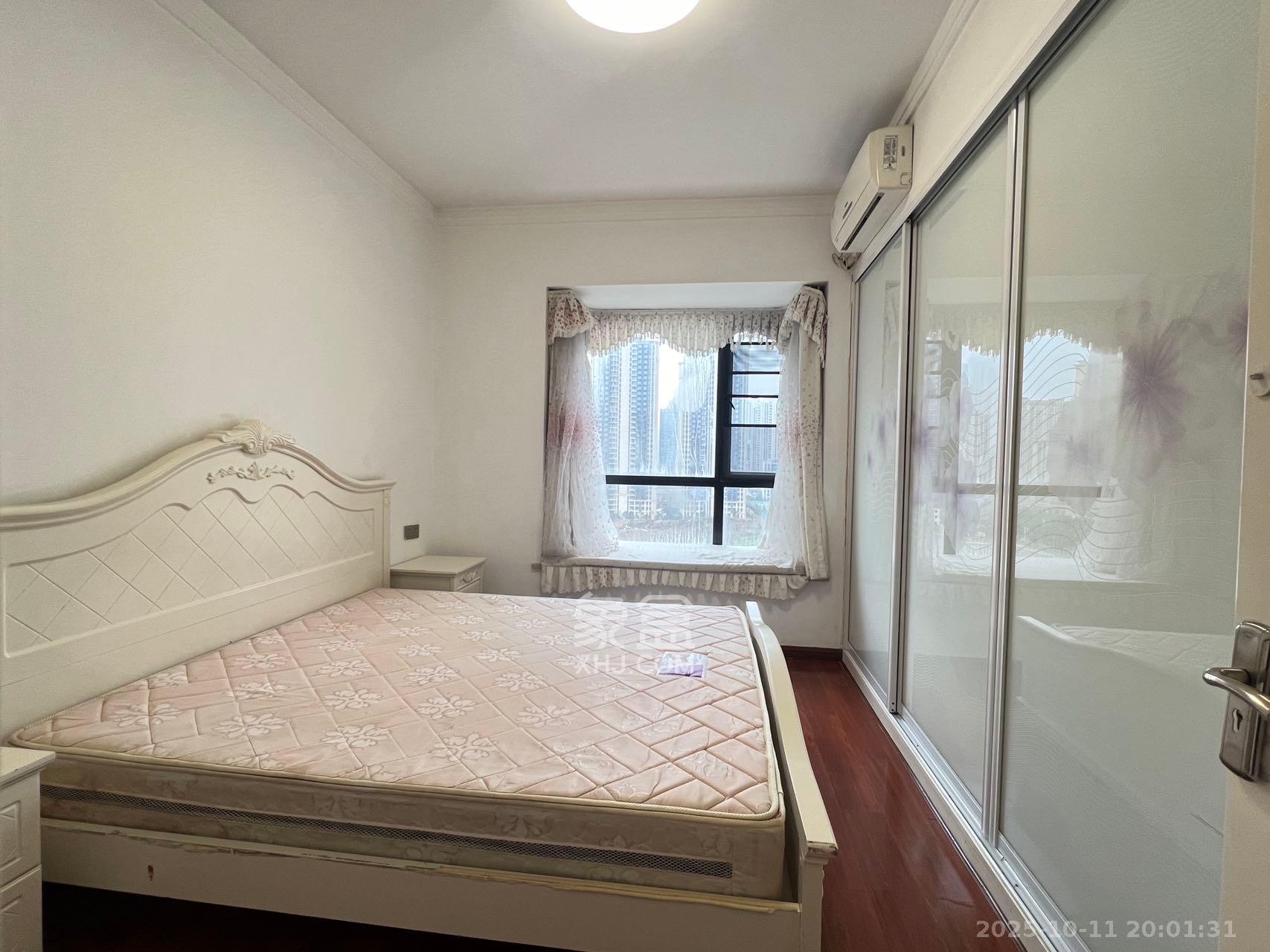 麓谷明珠 2室2厅1卫 2400.0元/月 麓谷明珠 2室2厅1卫 2400.0元/月室内图