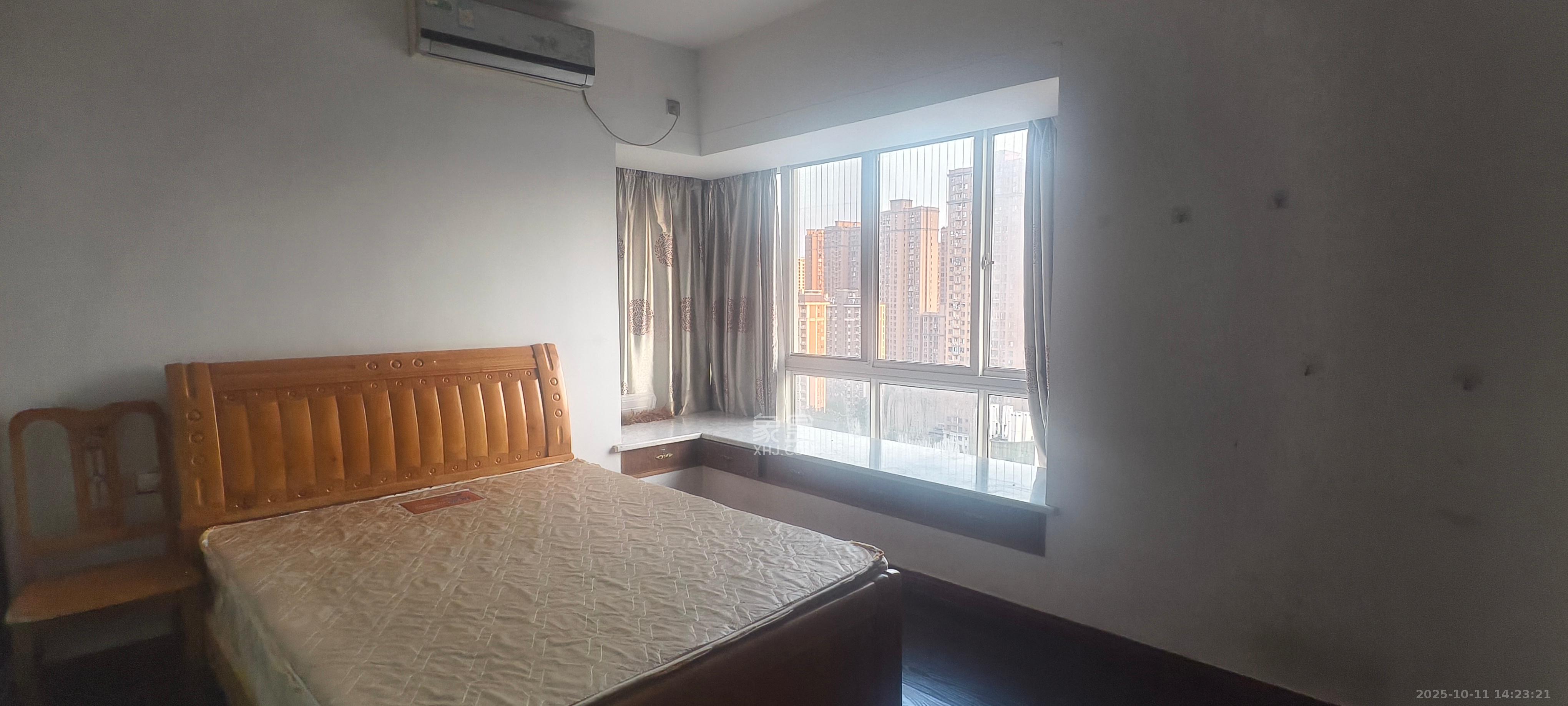 新芙蓉之都 2室2厅1卫 2600.0元/月 新芙蓉之都 2室2厅1卫 2600.0元/月室内图