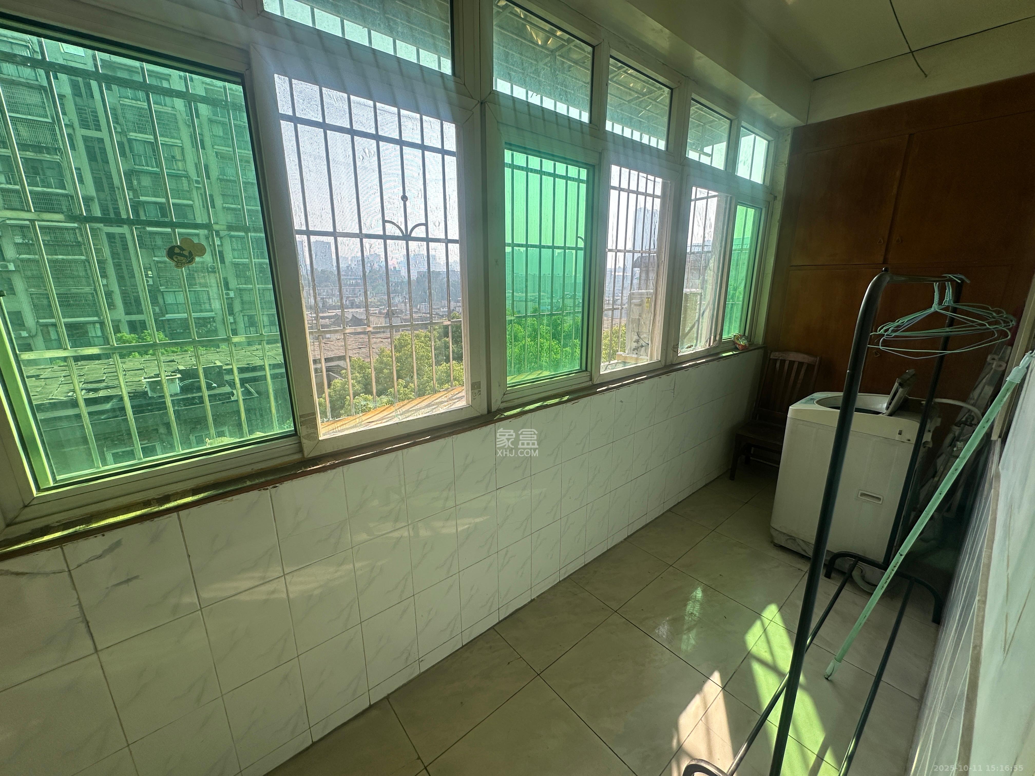 南湖路水工机械厂宿舍  2室2厅1卫    1200.0元/月室内图